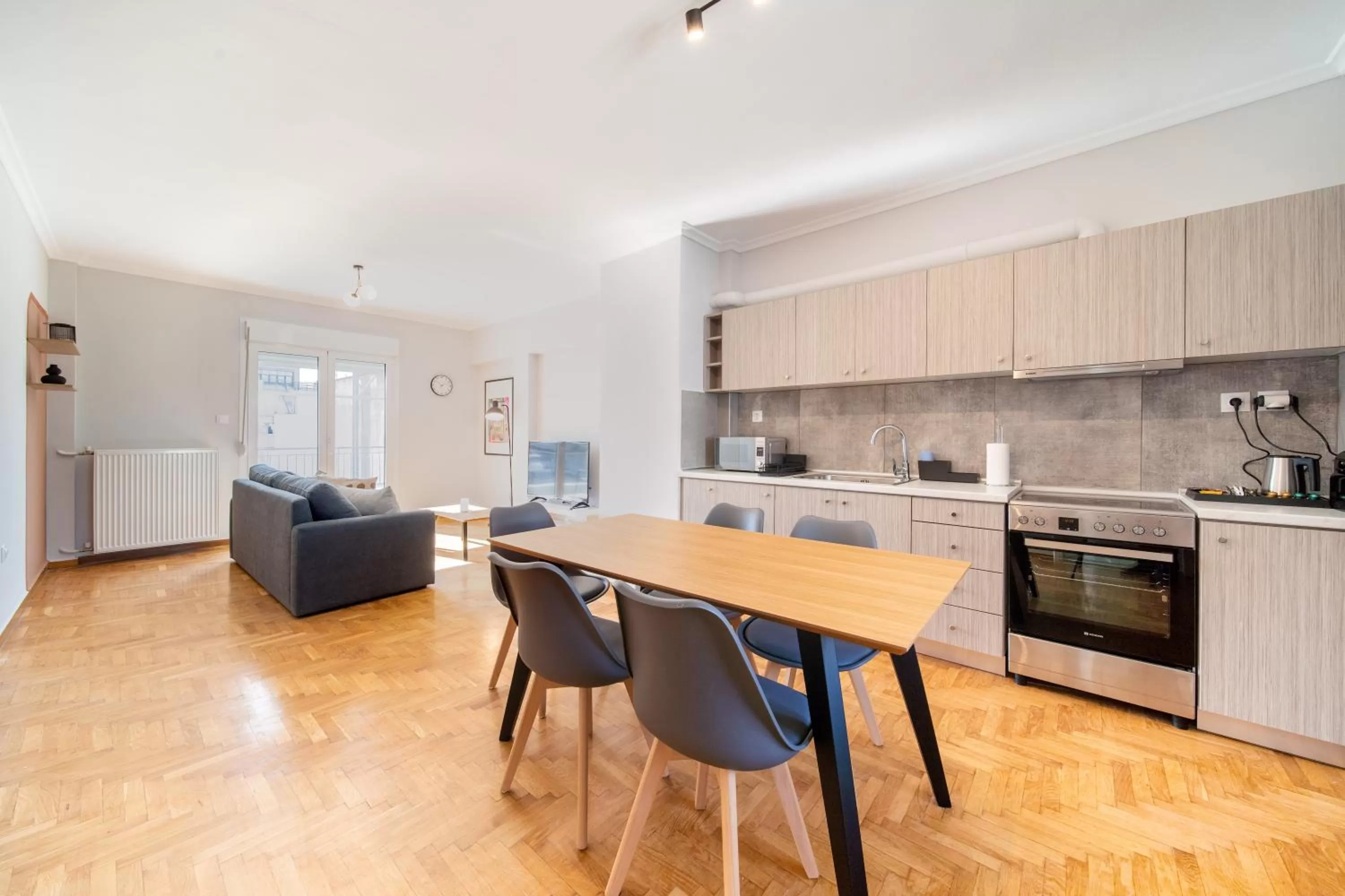 Penthouse Apartment in Aris123 by Smart Cozy Suites - Apartments in the heart of Athens - 5 minutes from metro - Available 24hr