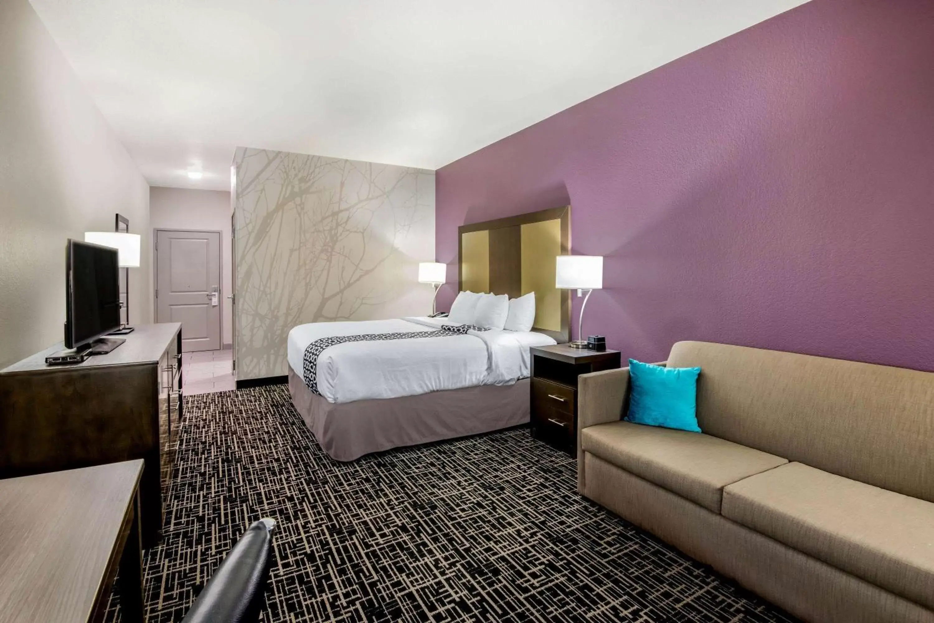 Deluxe King Room - Mobility Access/Non-Smoking in La Quinta by Wyndham Pampa Deluxe King Room - Mobility Access/Non-Smoking in La Quinta by Wyndham Pampa