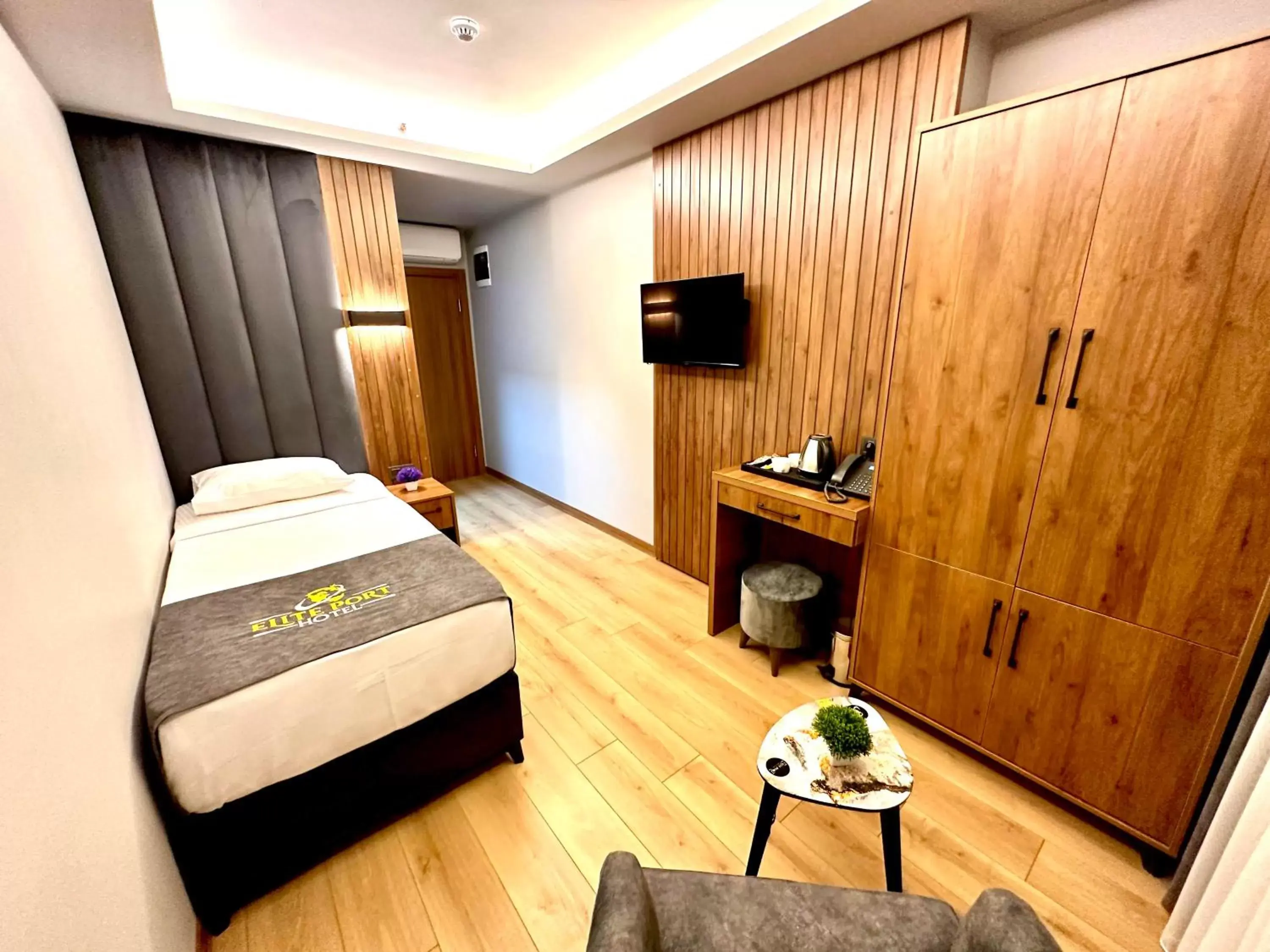Single Room in Elite Hotels Istanbul Airport Single Room in Elite Hotels Istanbul Airport