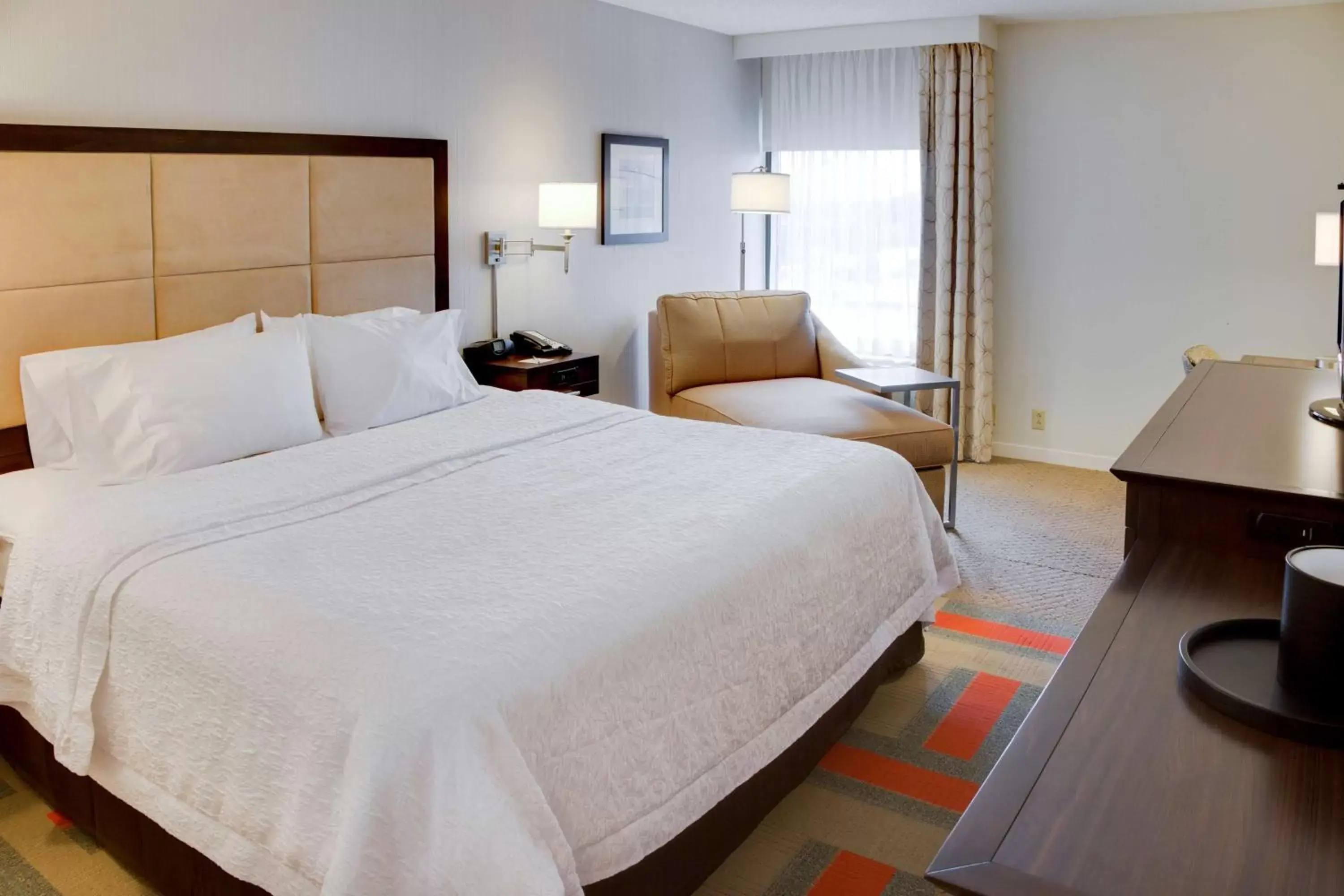Bed in Hampton Inn Harrisonburg - University Bed in Hampton Inn Harrisonburg - University