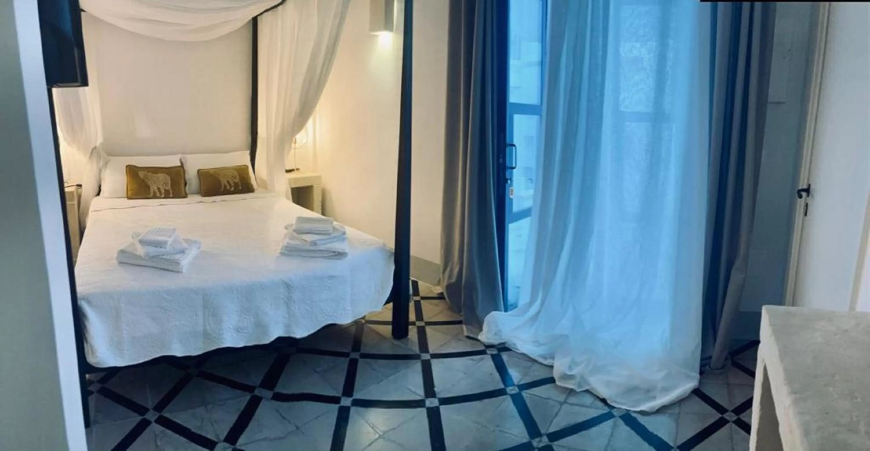 Bedroom, Bed in Palazzo NUR