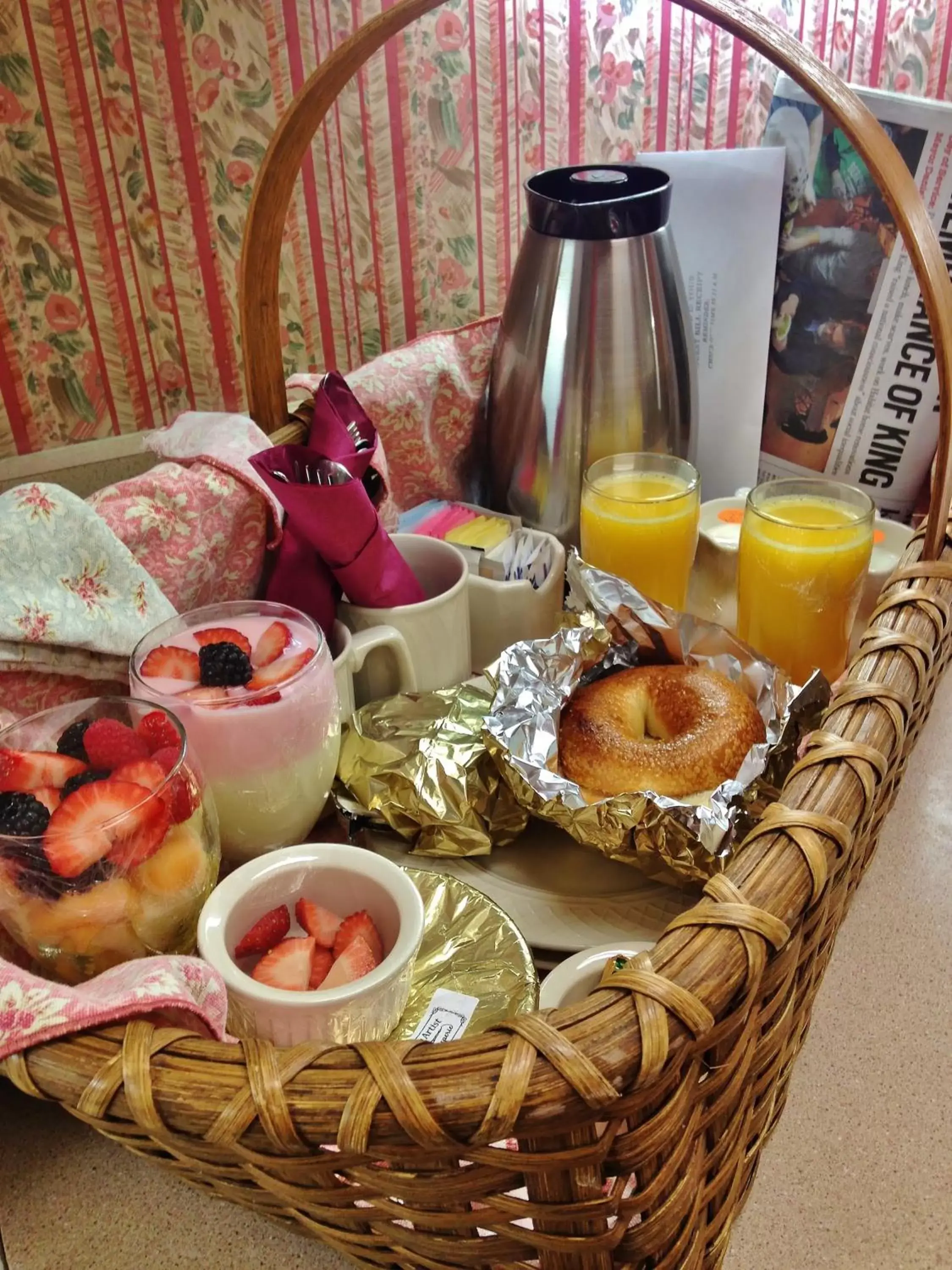 Breakfast in Chambery Inn Breakfast in Chambery Inn