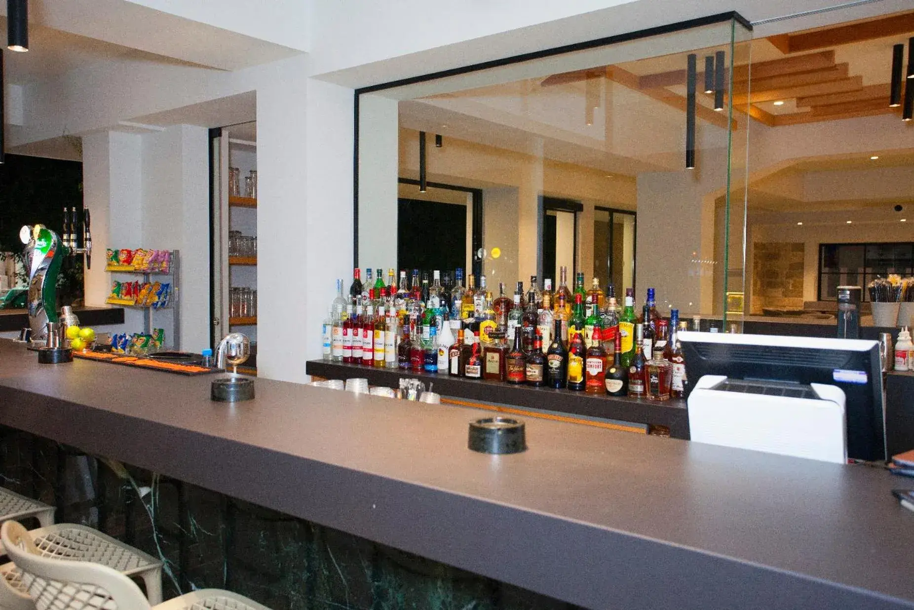 Lounge or bar in Pefkos City Hotel