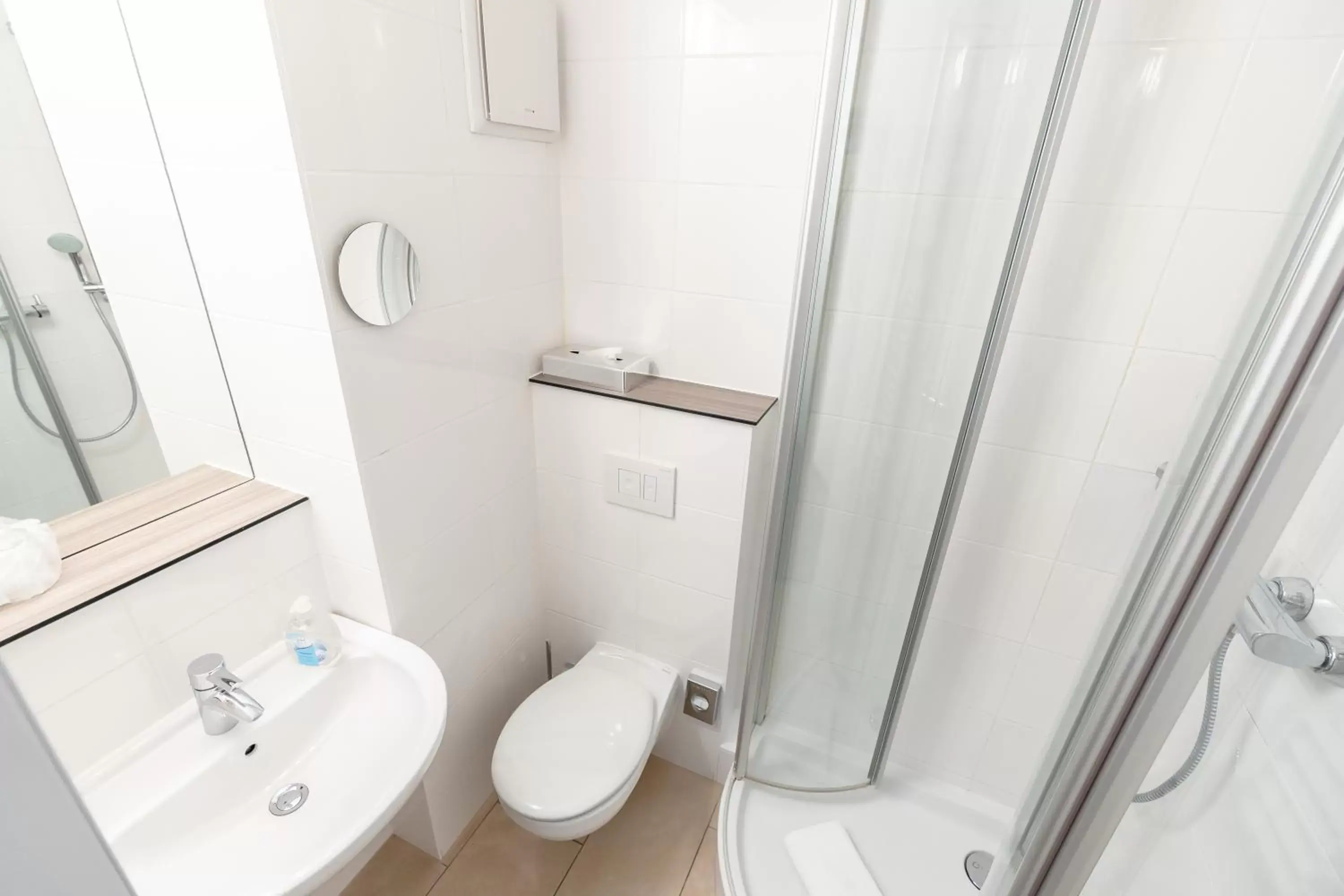 Toilet, Bathroom in Hotel Demas City