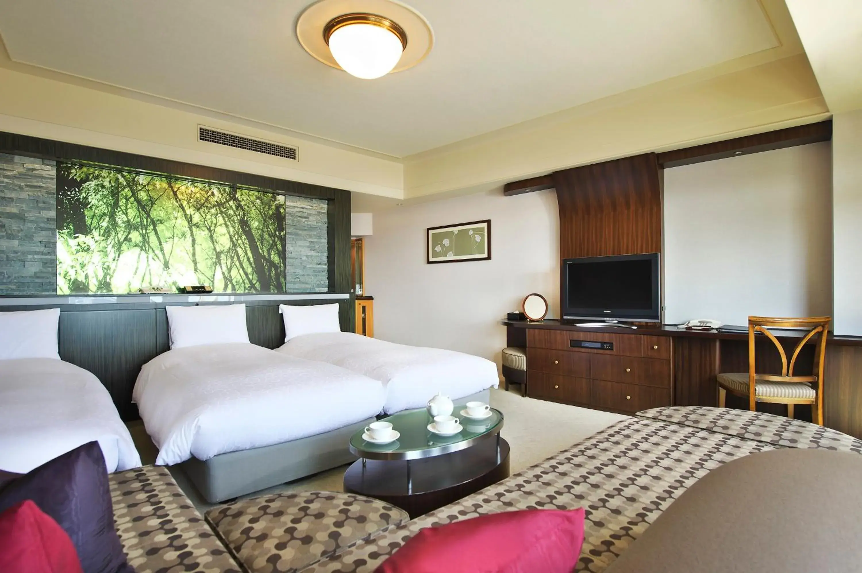Photo of the whole room, Bed in Urayasu Brighton Hotel Tokyo Bay
