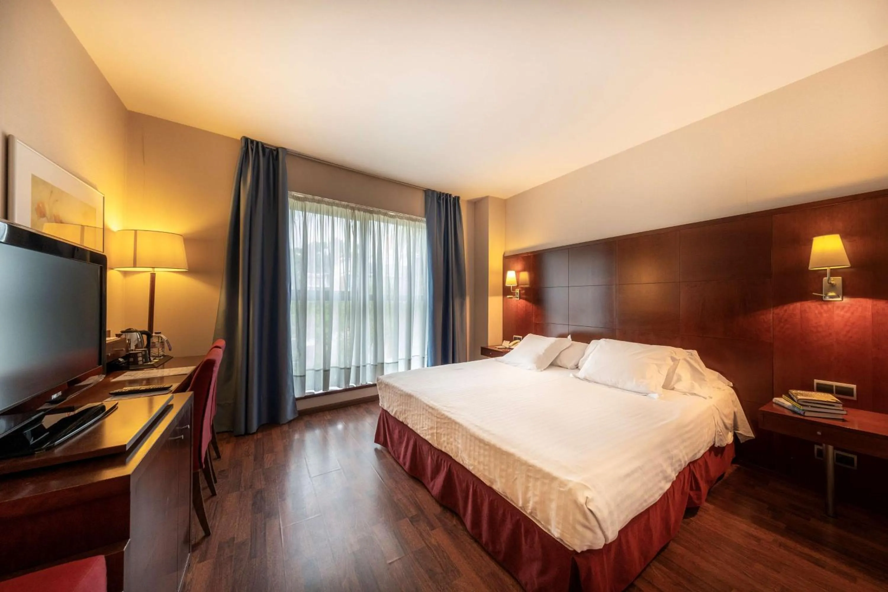 Photo of the whole room, Bed in Best Western Hotel Mediterraneo