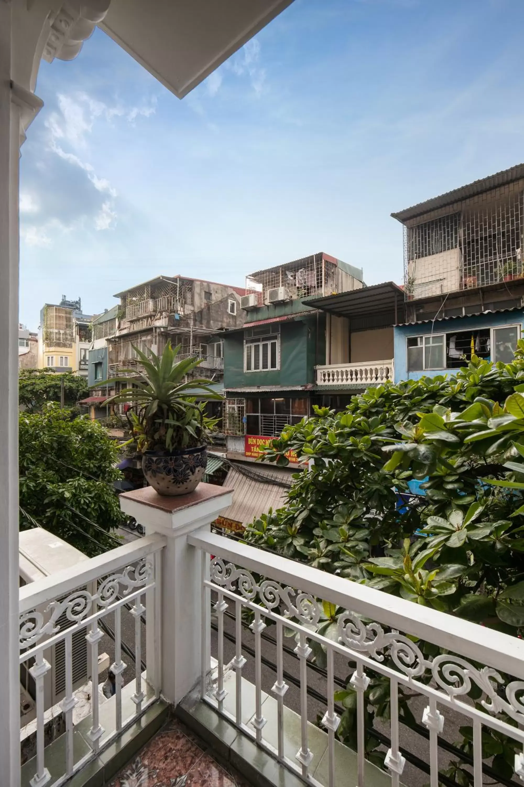 City view, Balcony/Terrace in Little Diamond Hotel