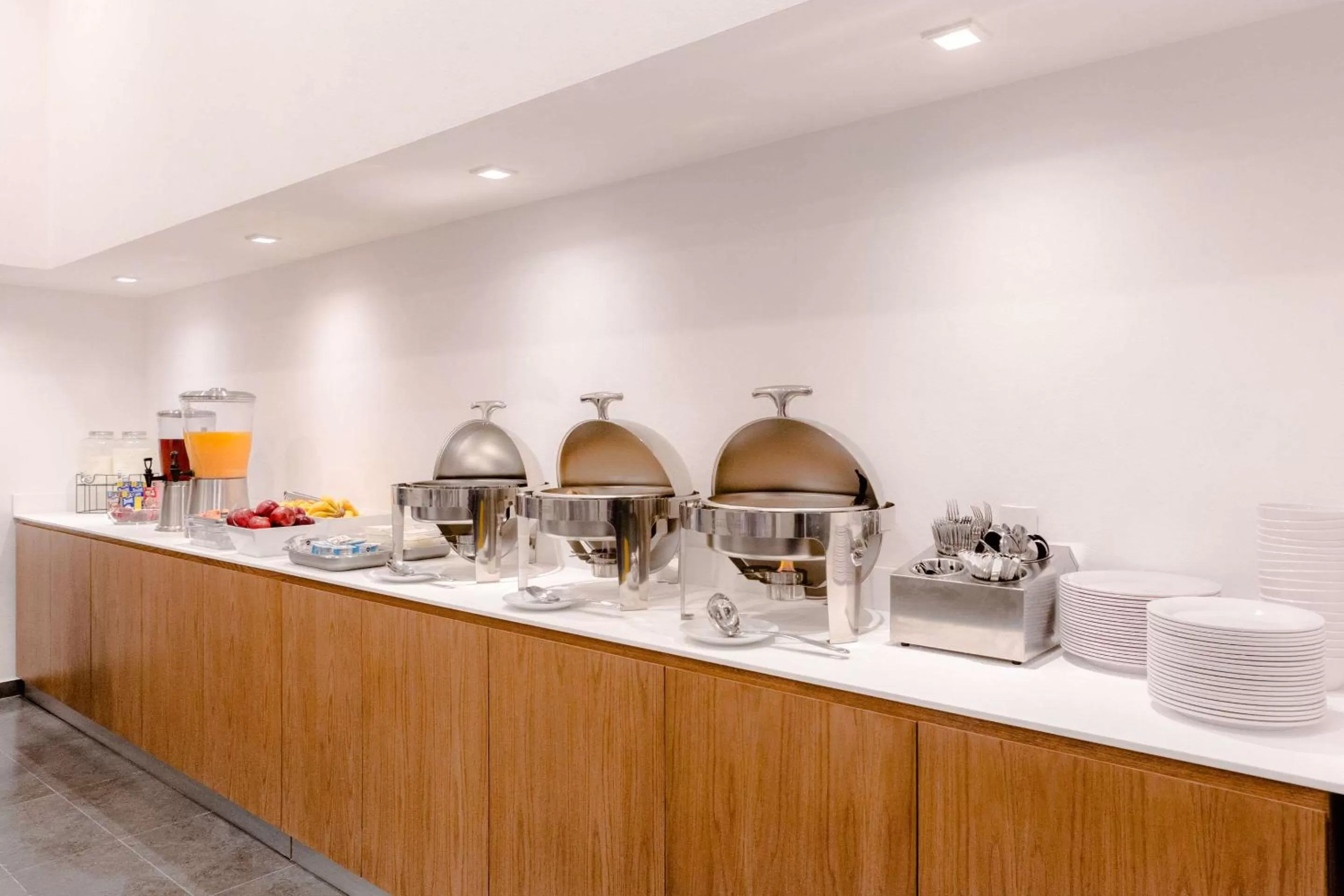 Restaurant/places to eat in Sleep Inn Guadalajara Galerias