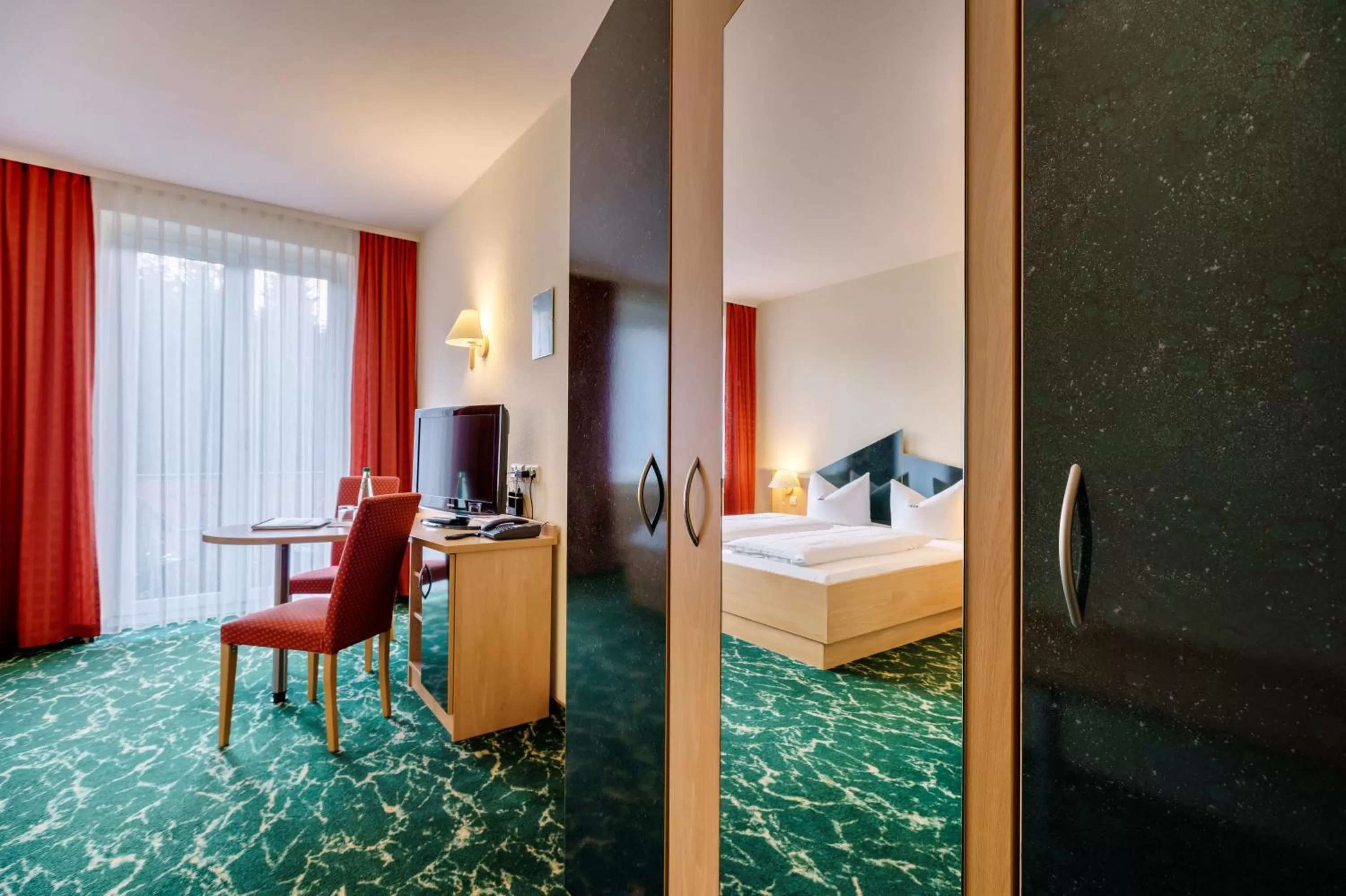 TV and multimedia, Bed in Waldhotel Vogtland