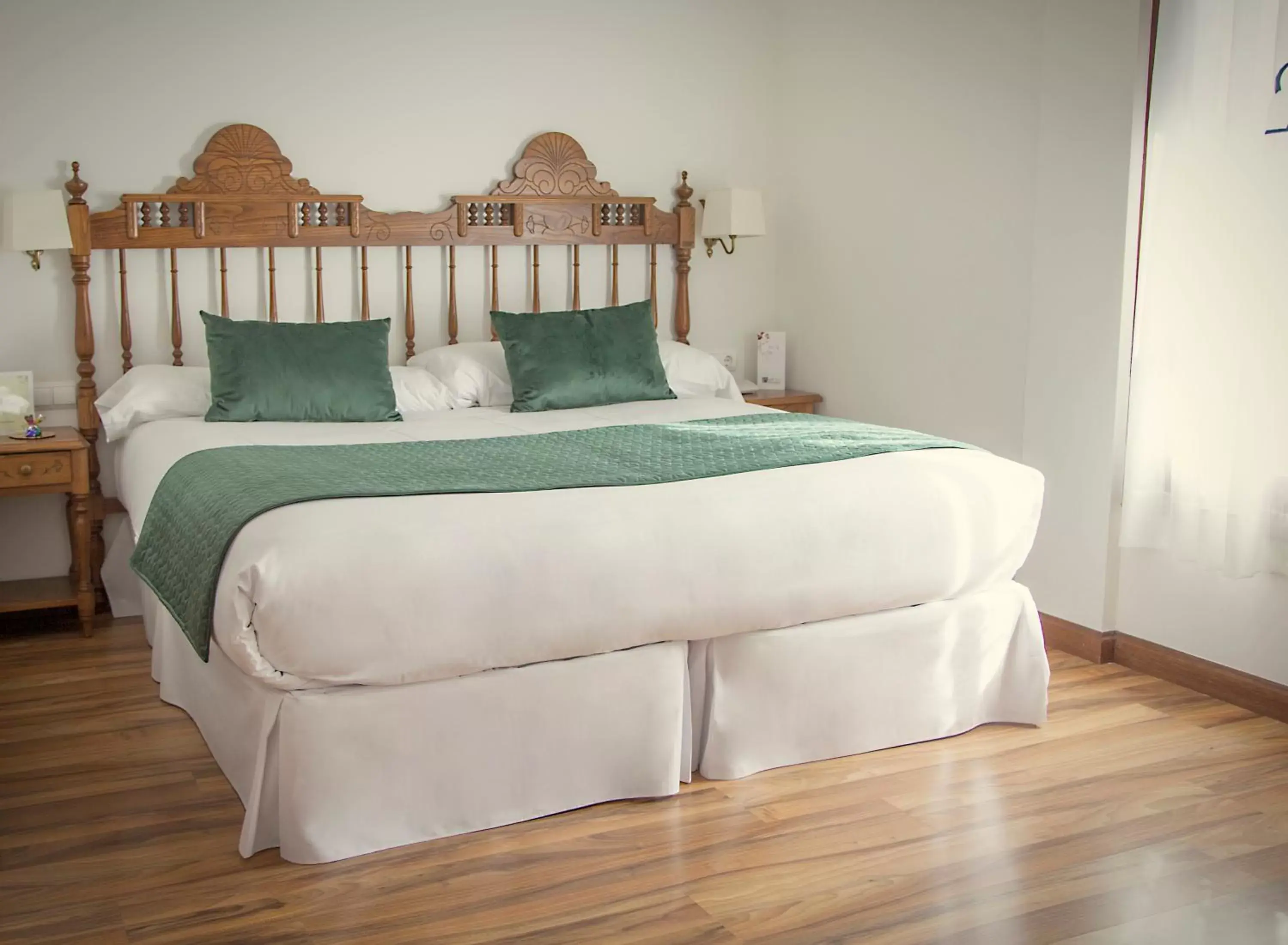 Photo of the whole room, Bed in Palacio Azcárate Hotel Photo of the whole room, Bed in Palacio Azcárate Hotel