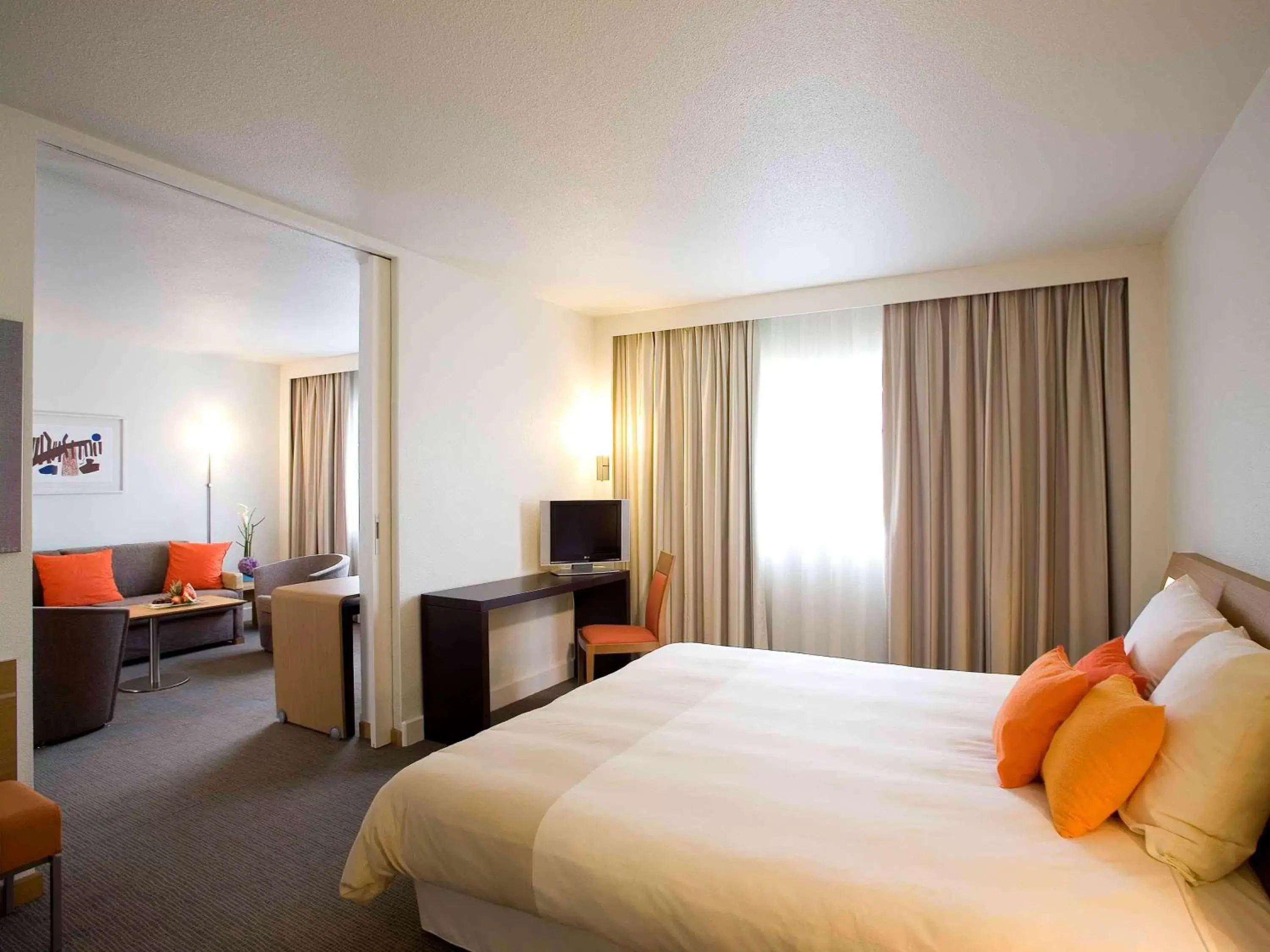 Photo of the whole room, Bed in Novotel Belfort Centre Atria