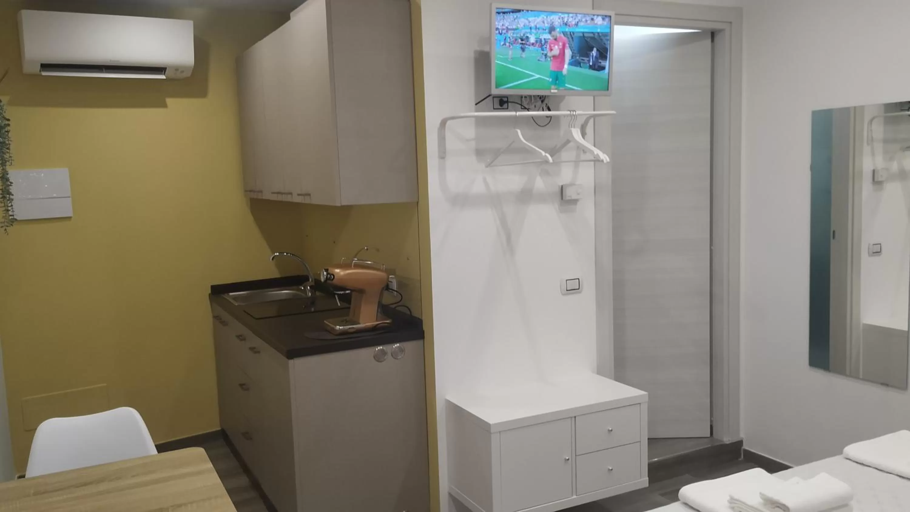 Coffee/tea facilities in Comeacasa B&B