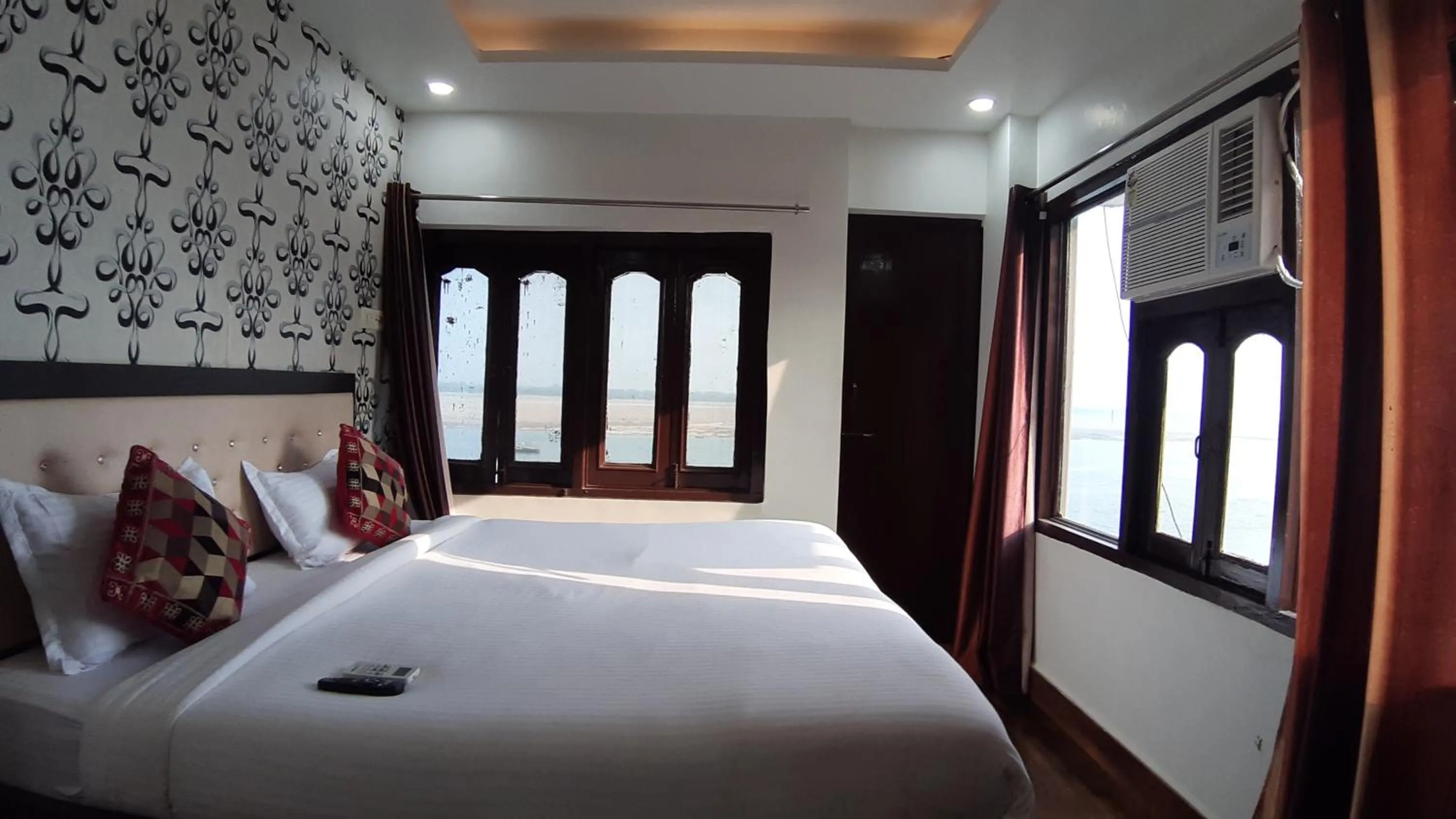 Bed in Hotel Sita (place on the heritage ghats of benaras)