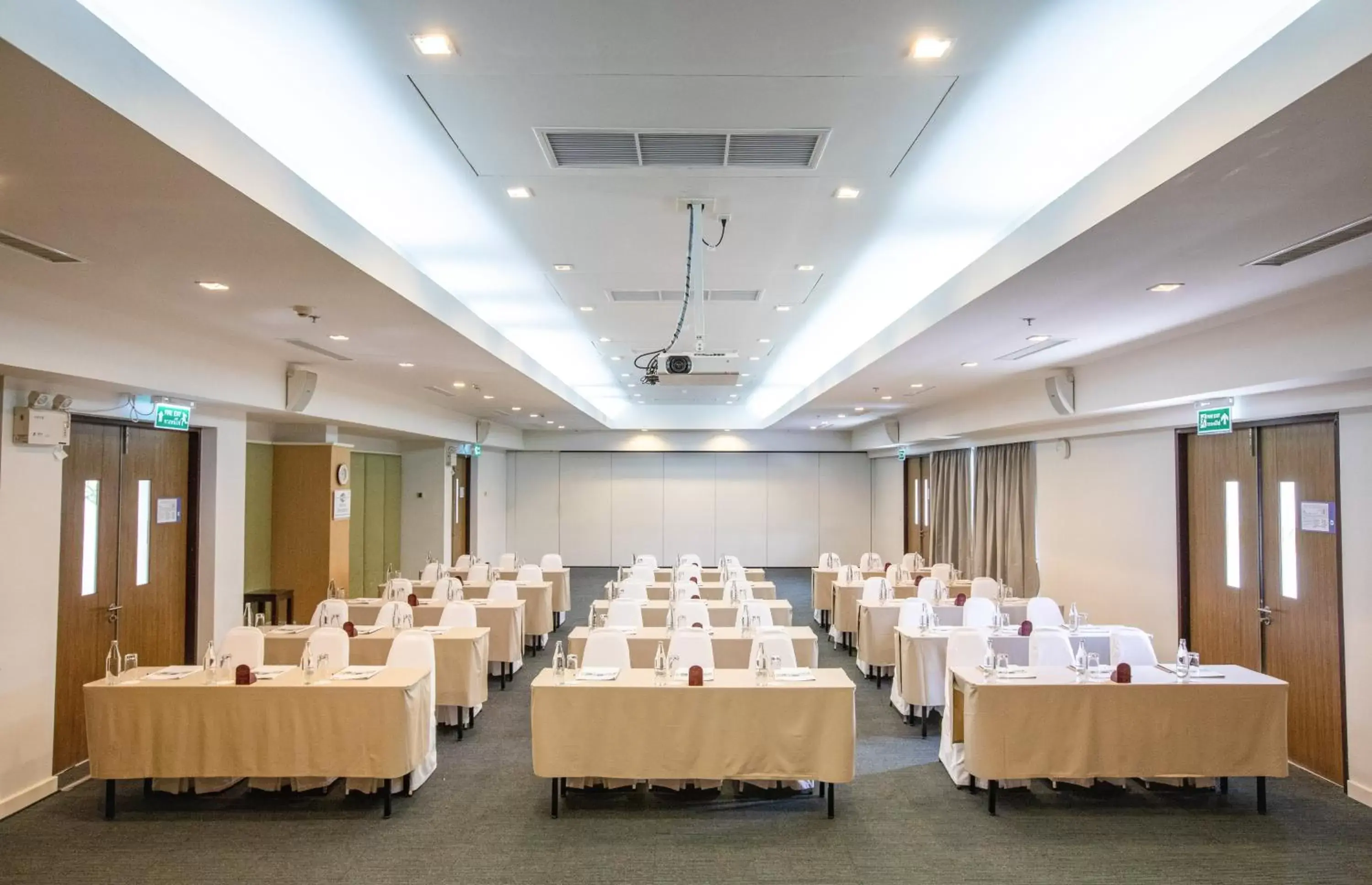 Meeting/conference room in Holiday Ao Nang Beach Resort, Krabi - SHA Extra Plus