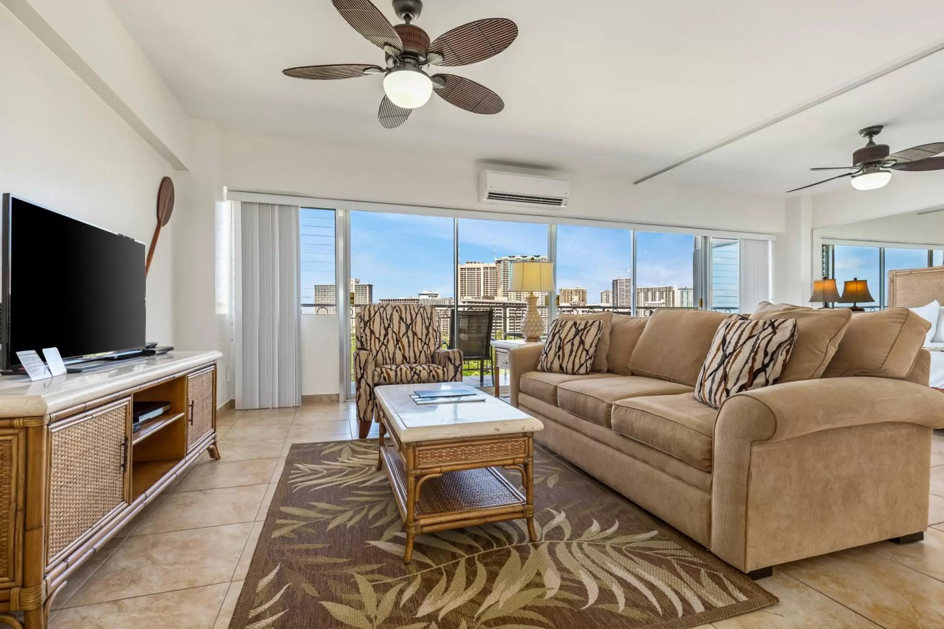 Living room, Seating Area in Castle Waikiki Shore Beachfront Condominiums