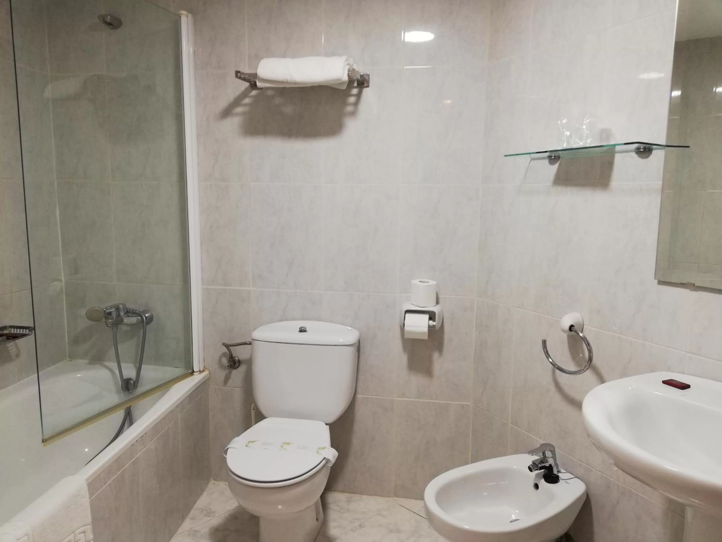 Bathroom in Labella María