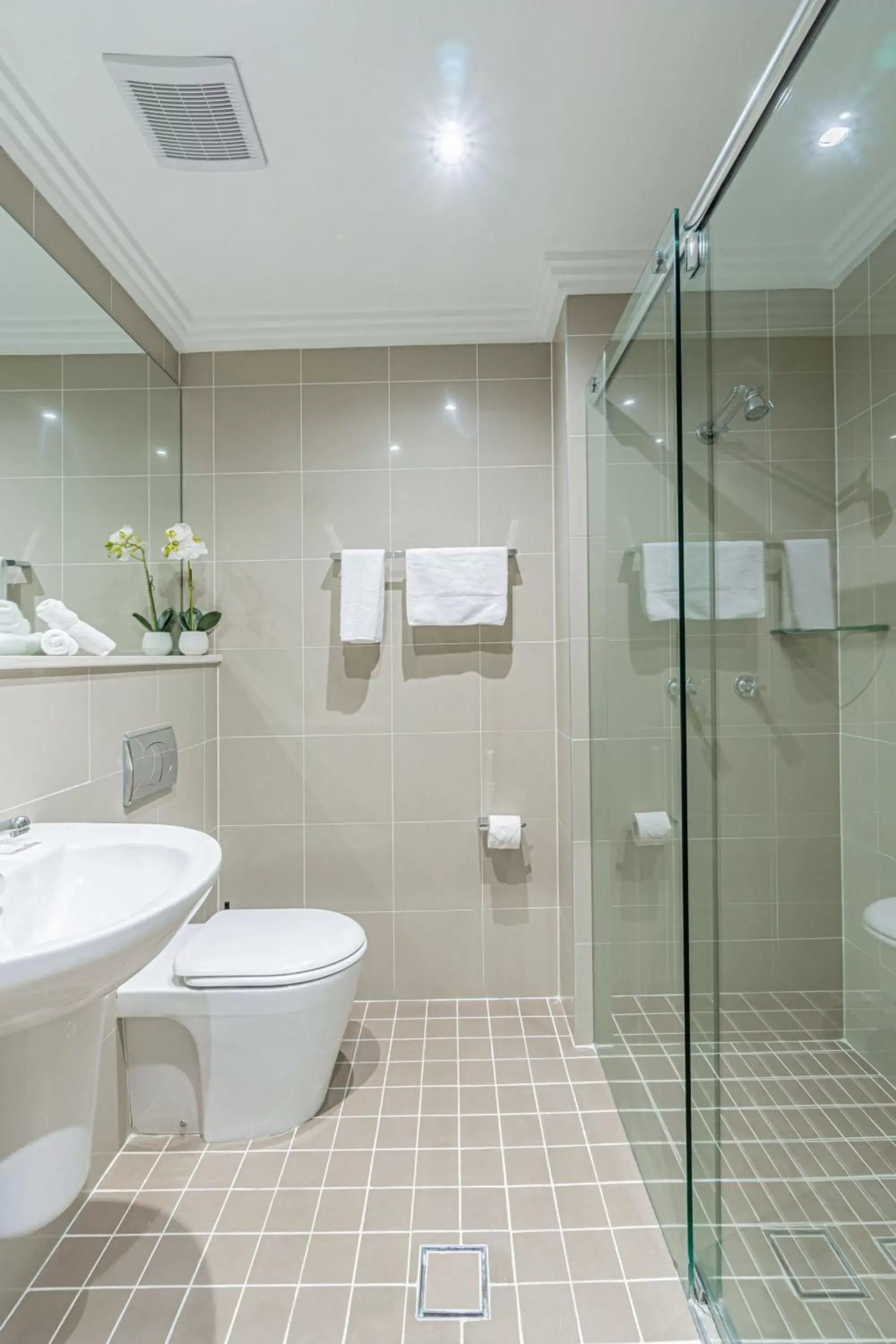 Bathroom in Best Western Plus Camperdown Suites