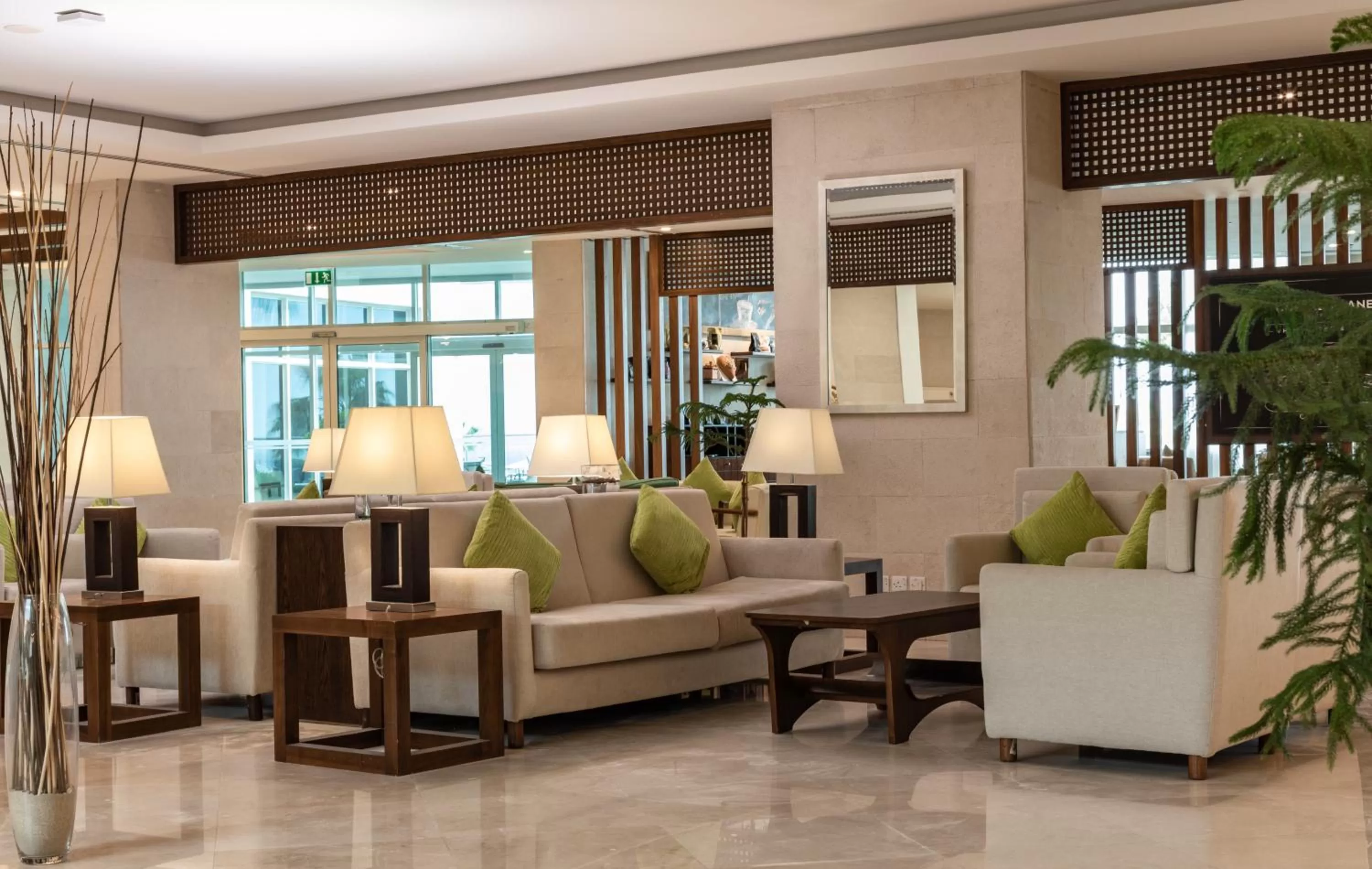 Lobby or reception in Radisson Blu Resort, Fujairah