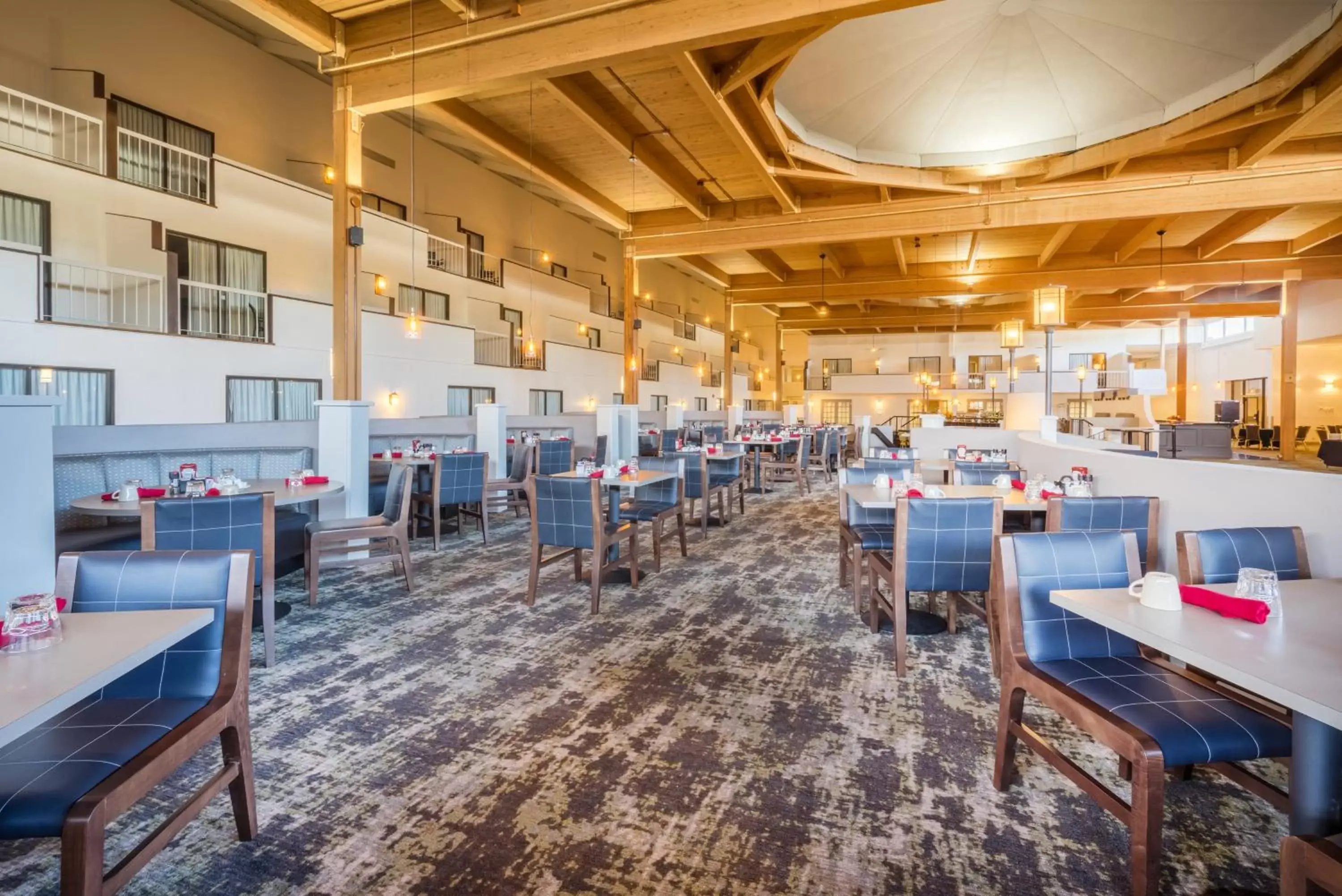 Breakfast, Restaurant/Places to Eat in enVision Hotel & Conference Center Mansfield-Foxboro