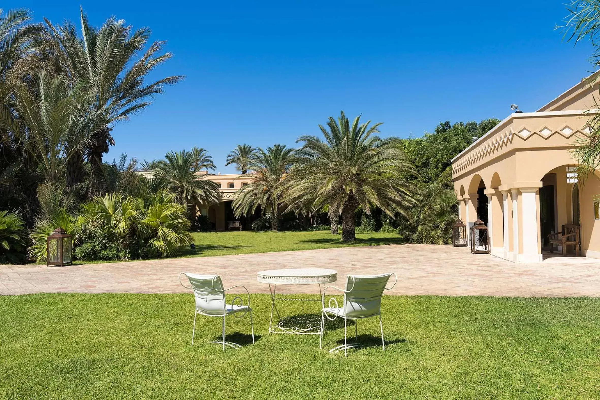 Garden in Romano Palace Luxury Hotel