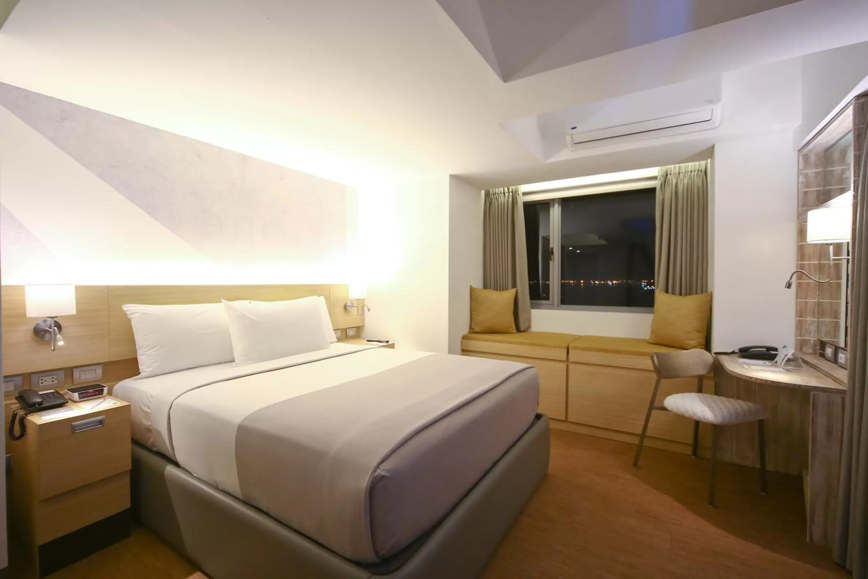 Bed in TRYP by Wyndham Mall of Asia Manila