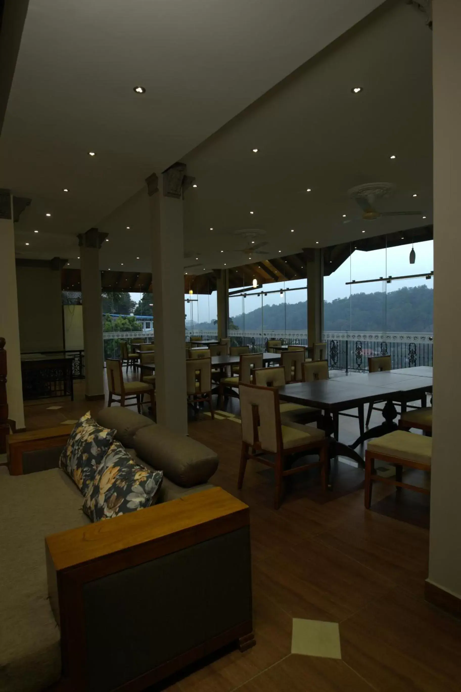 Restaurant/places to eat in Kings Ridge Kandy Restaurant/places to eat in Kings Ridge Kandy