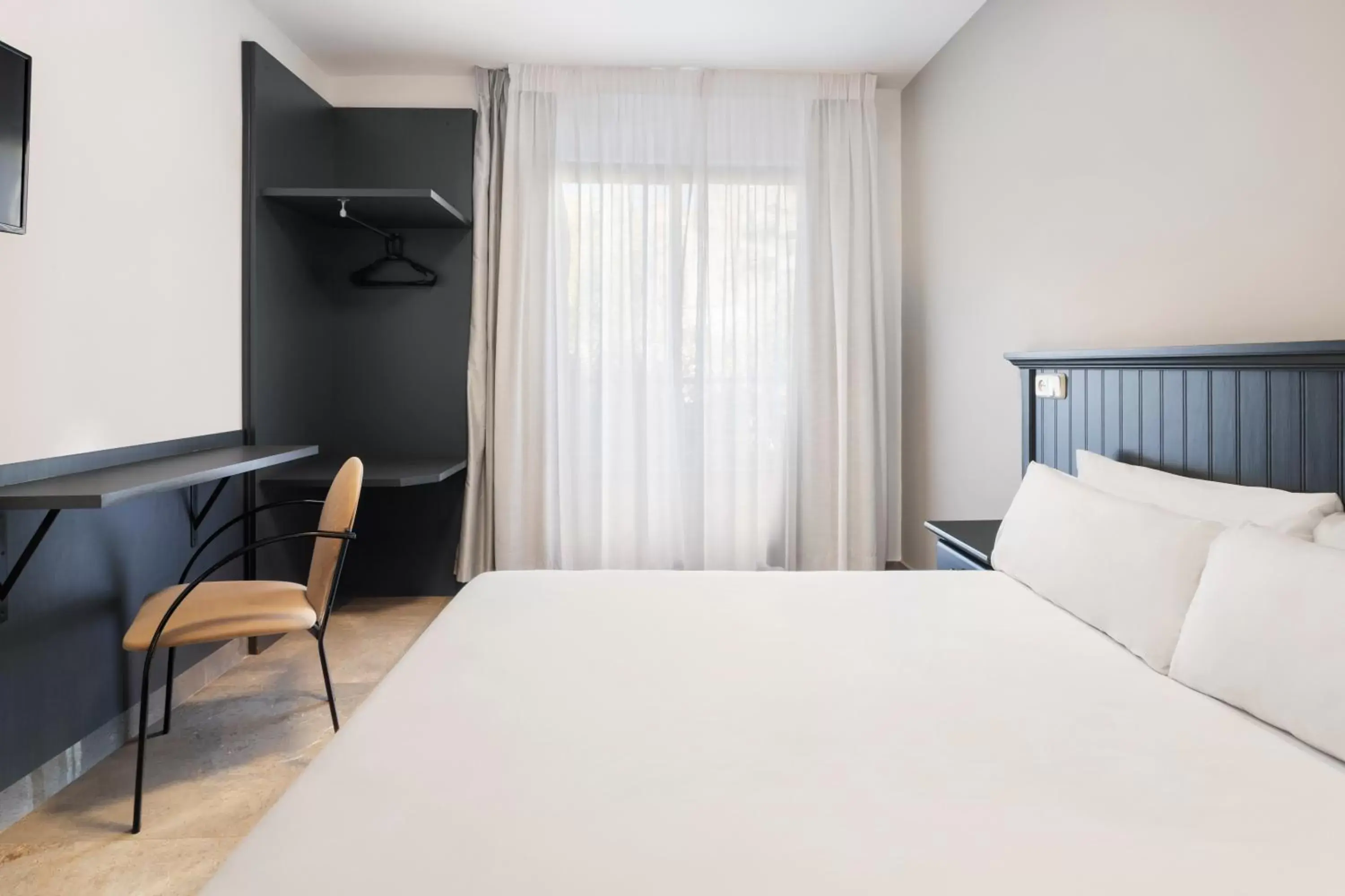 Bed in Hotel Victoria Valdemoro Inspired by B&B HOTELS