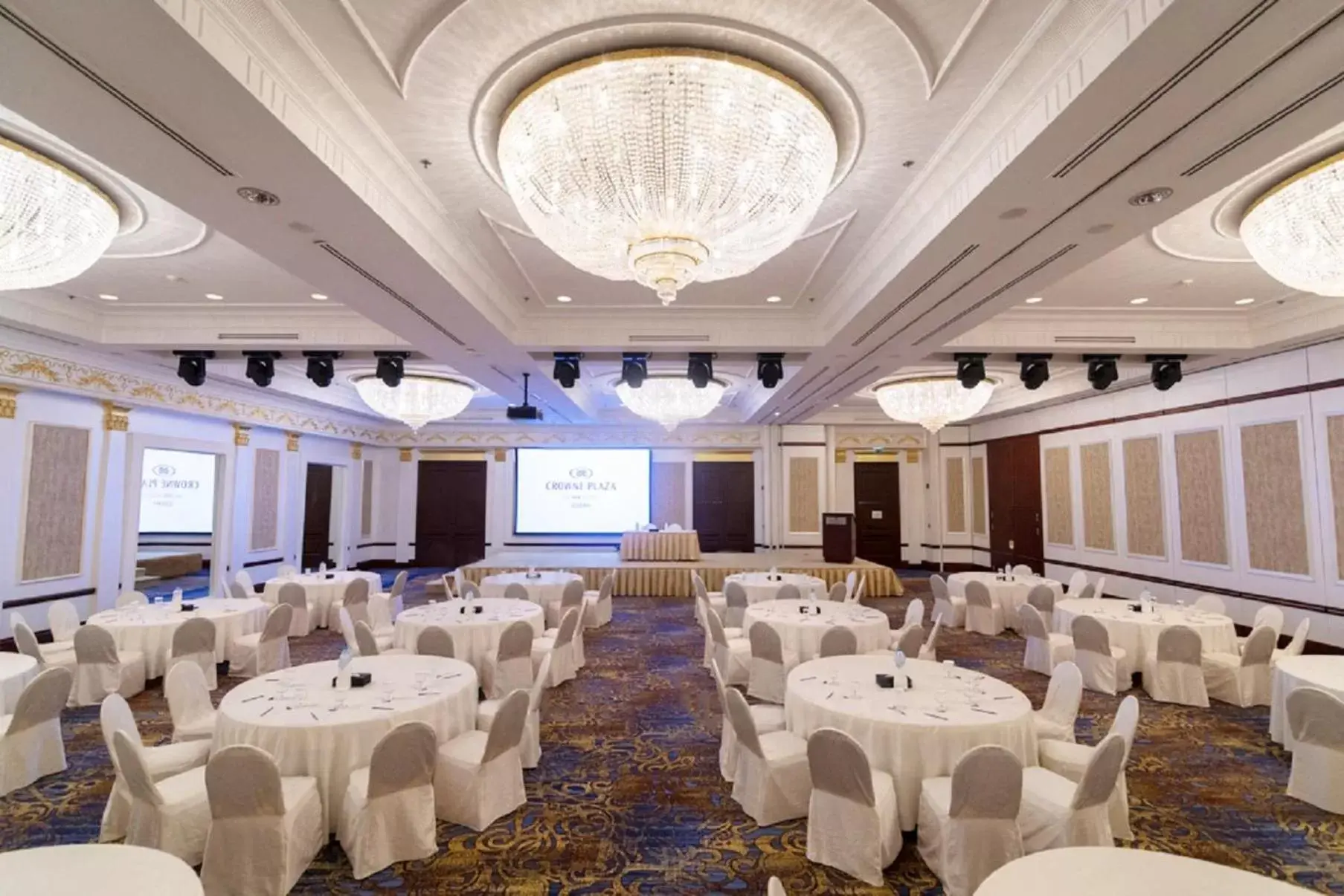 Banquet/Function facilities, Banquet Facilities in Crowne Plaza Jeddah, an IHG Hotel