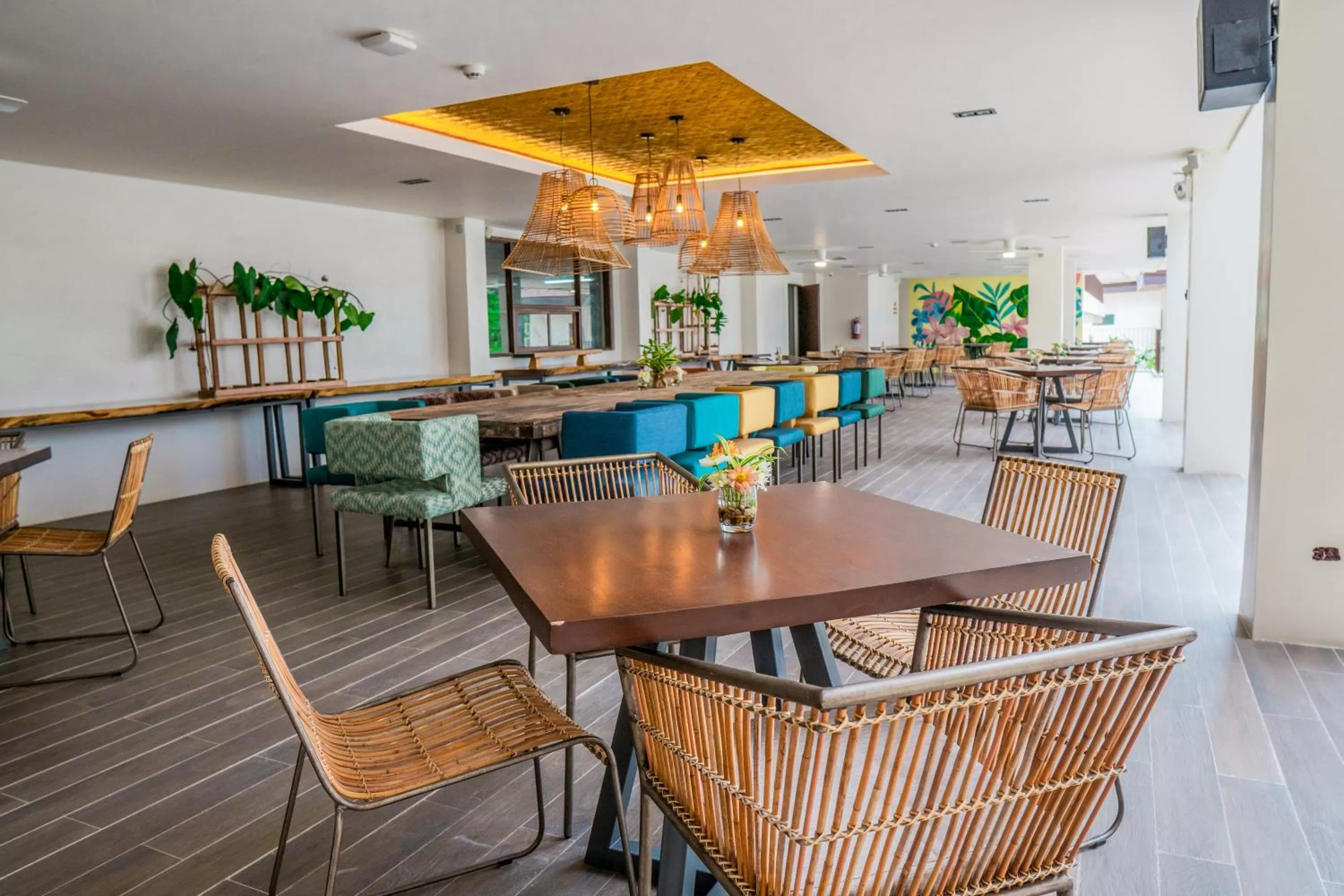 Restaurant/places to eat in Charlie's El Nido Managed by HII