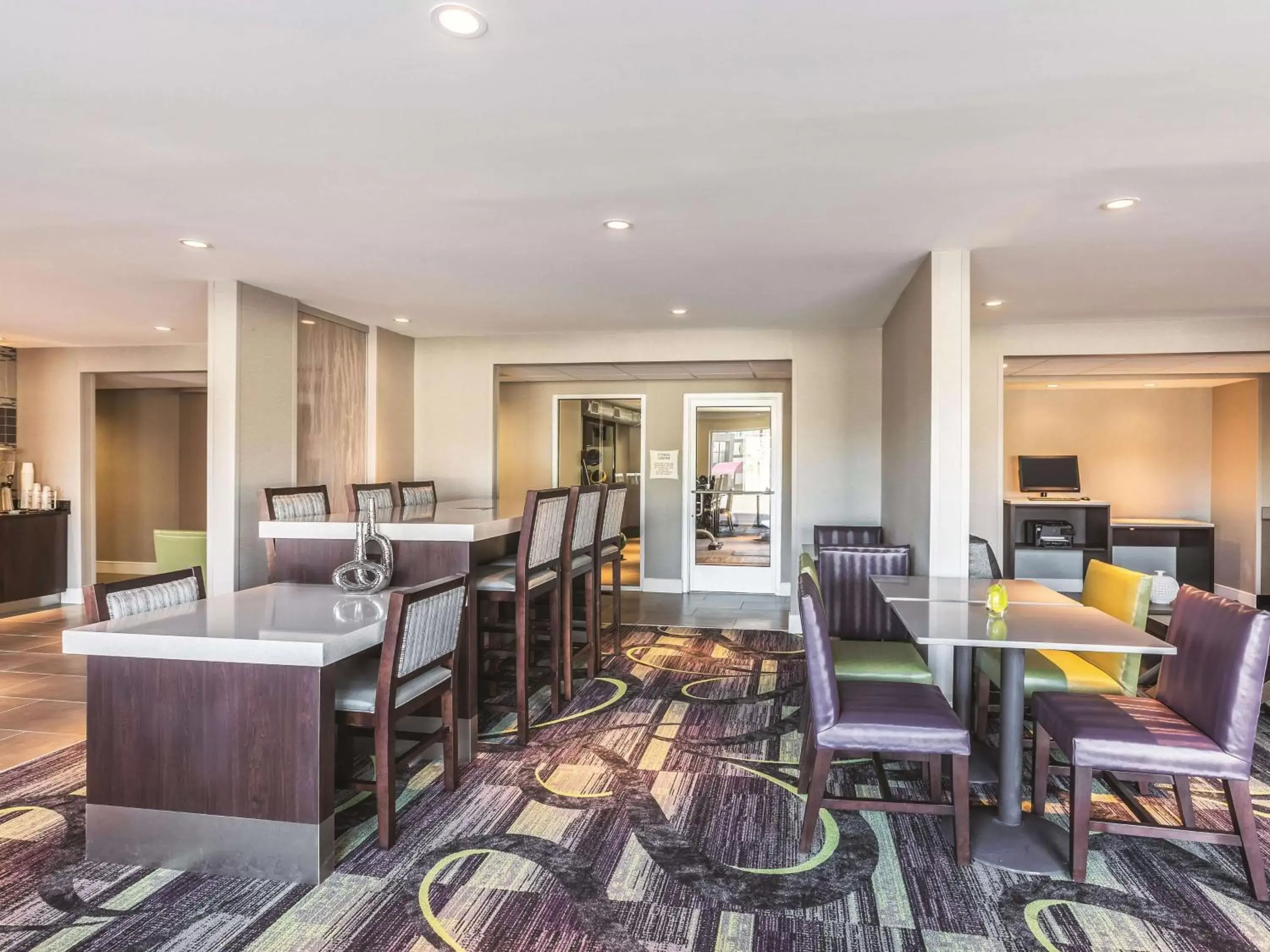 Lobby or reception, Restaurant/Places to Eat in La Quinta by Wyndham Atlanta Midtown - Buckhead