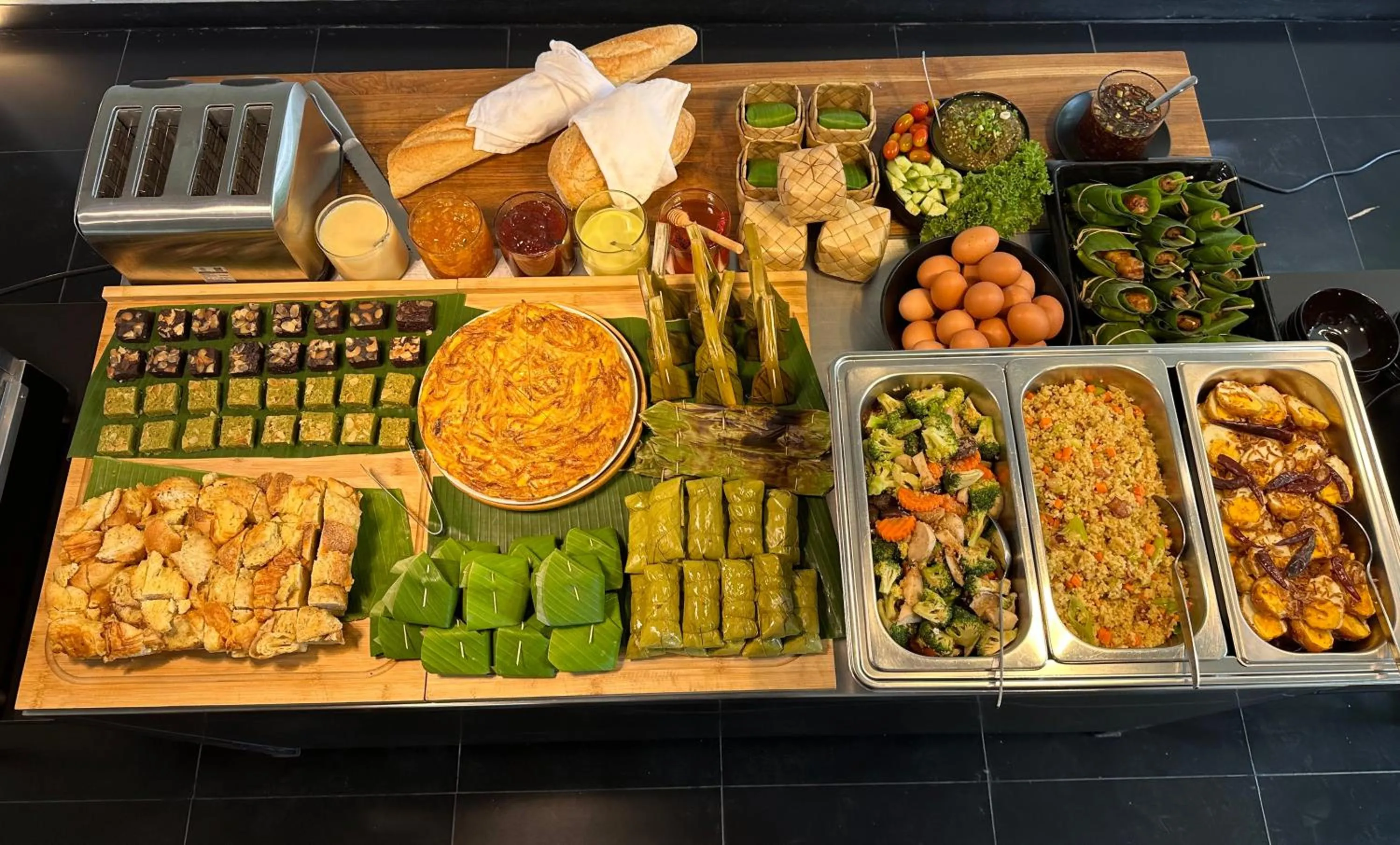 Breakfast in BED Changkian - Adults Only