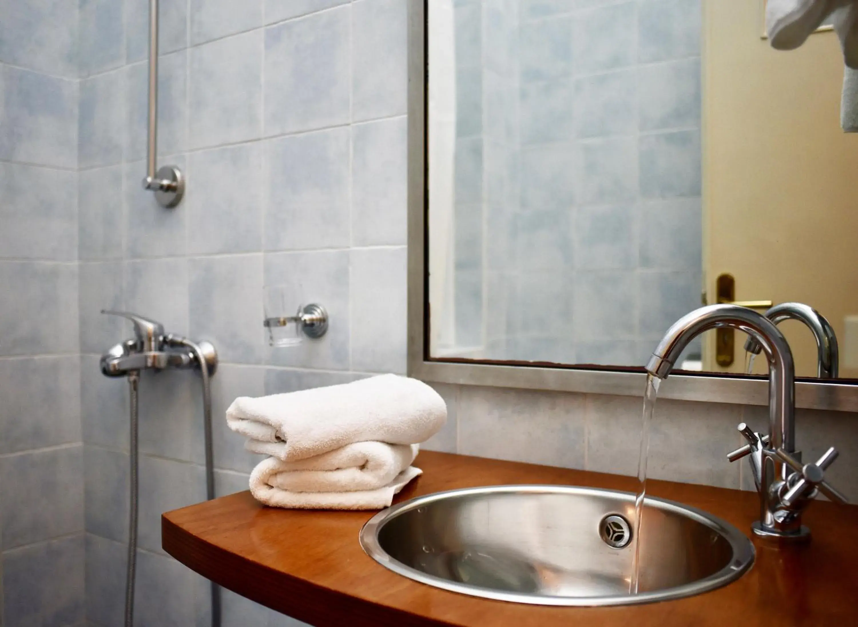 Bathroom in Karystion Hotel