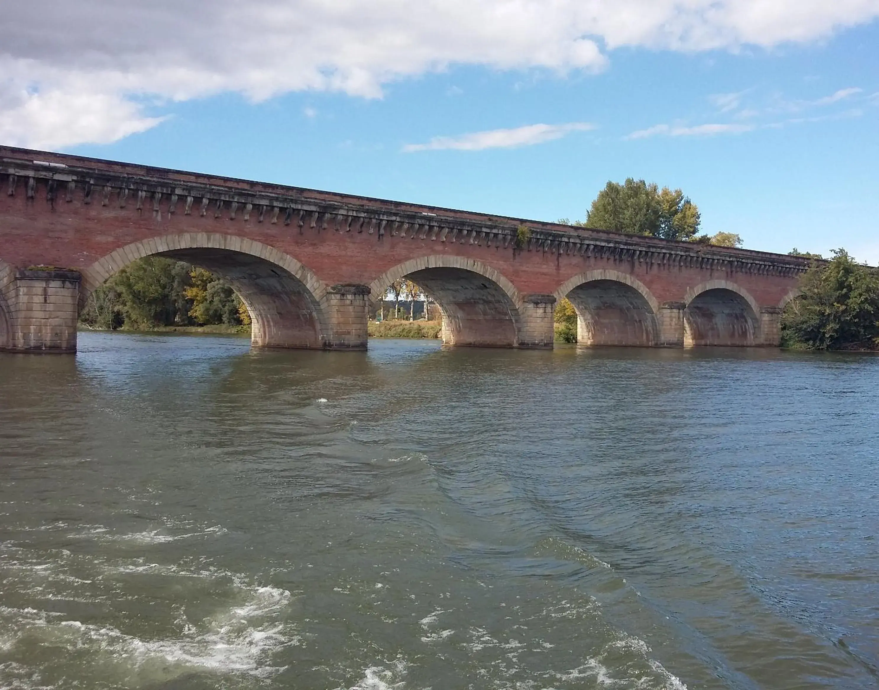 River view in Logis des Crêtes de Pignols