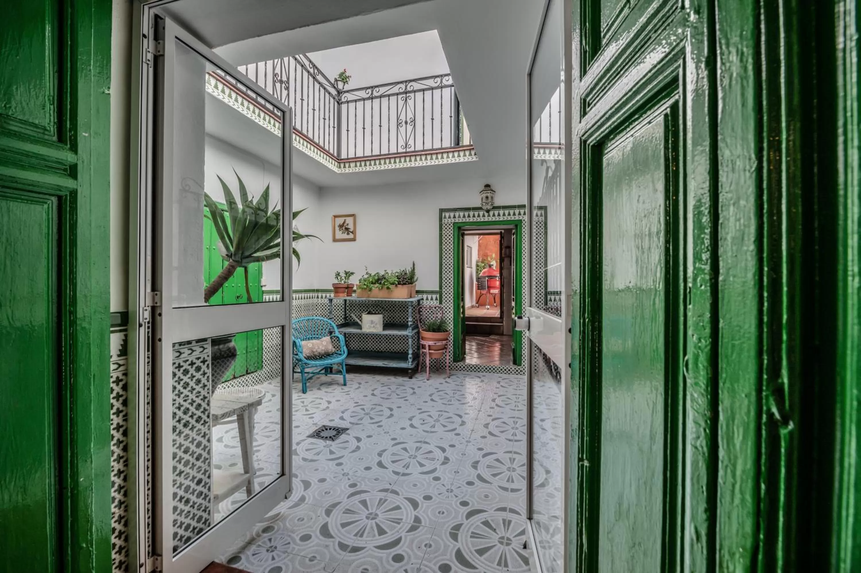 Patio in Encanto Guesthouse