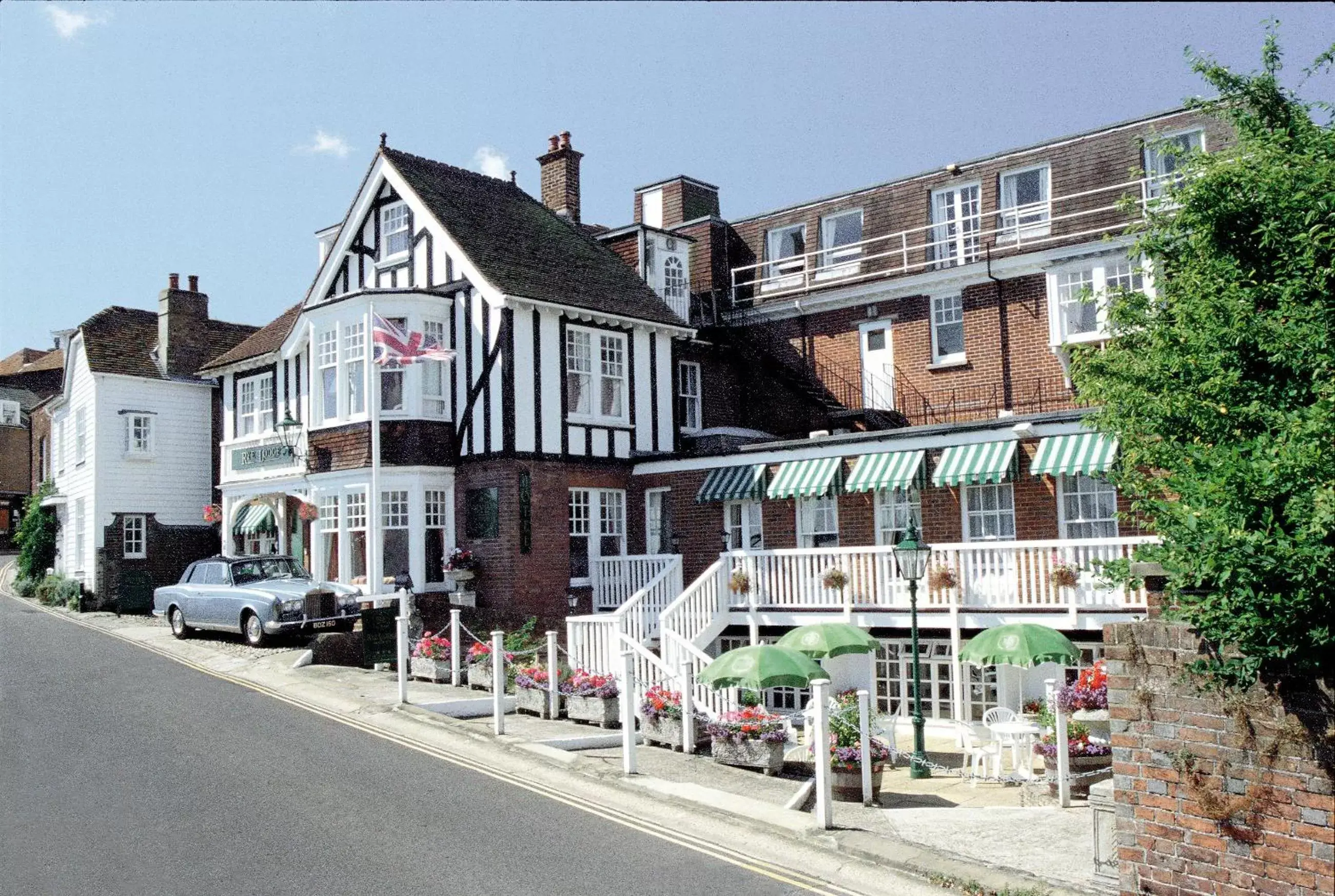 Property Building in The Lookout Rye