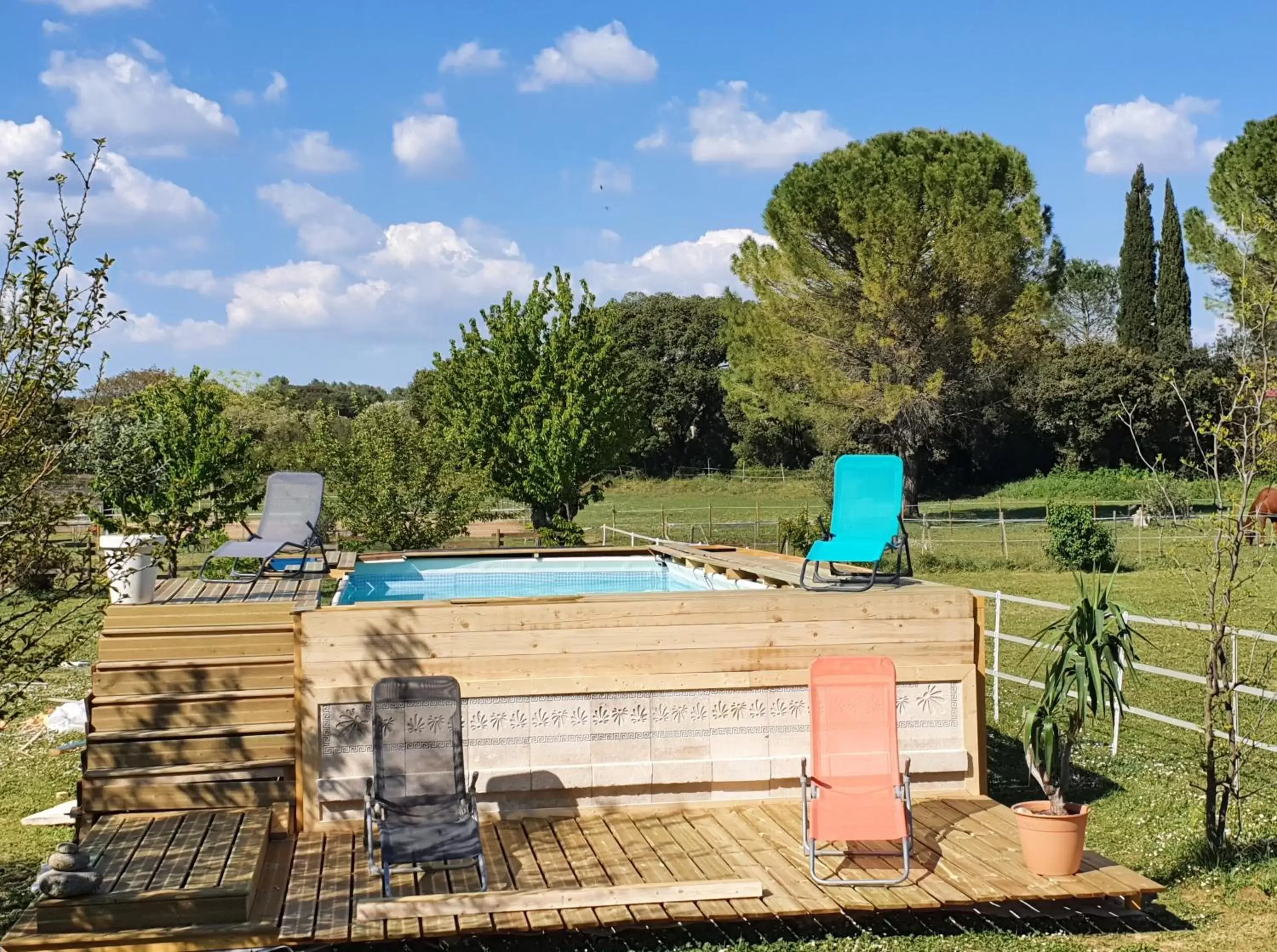 Swimming pool in Aux berges du pont du gard