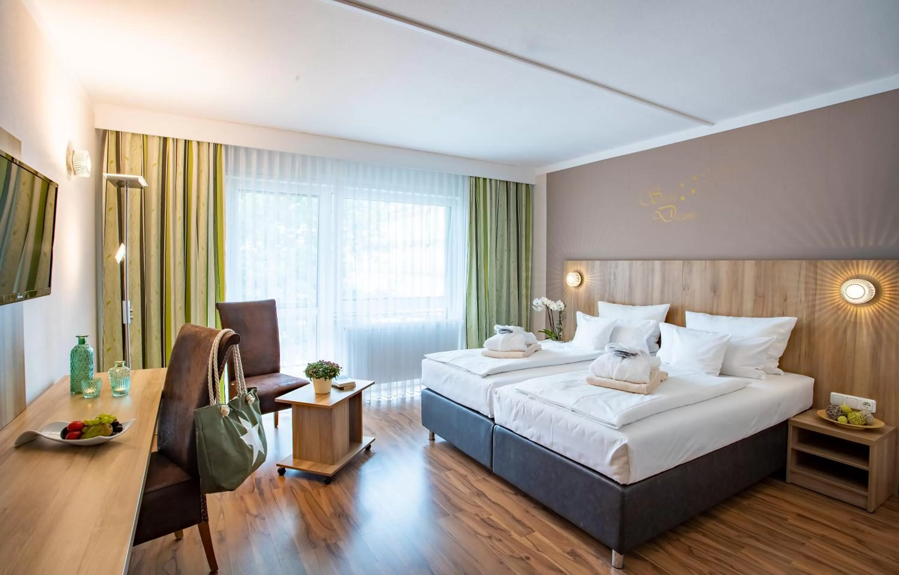 Photo of the whole room, Bed in Aqualux Wellness- & Tagungshotel