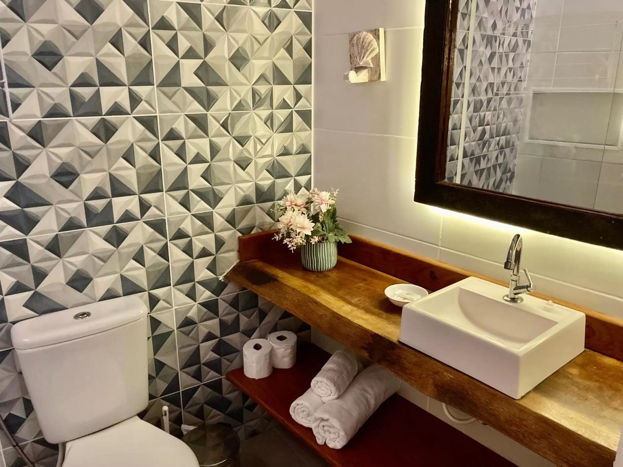 Bathroom in MOA Pousada