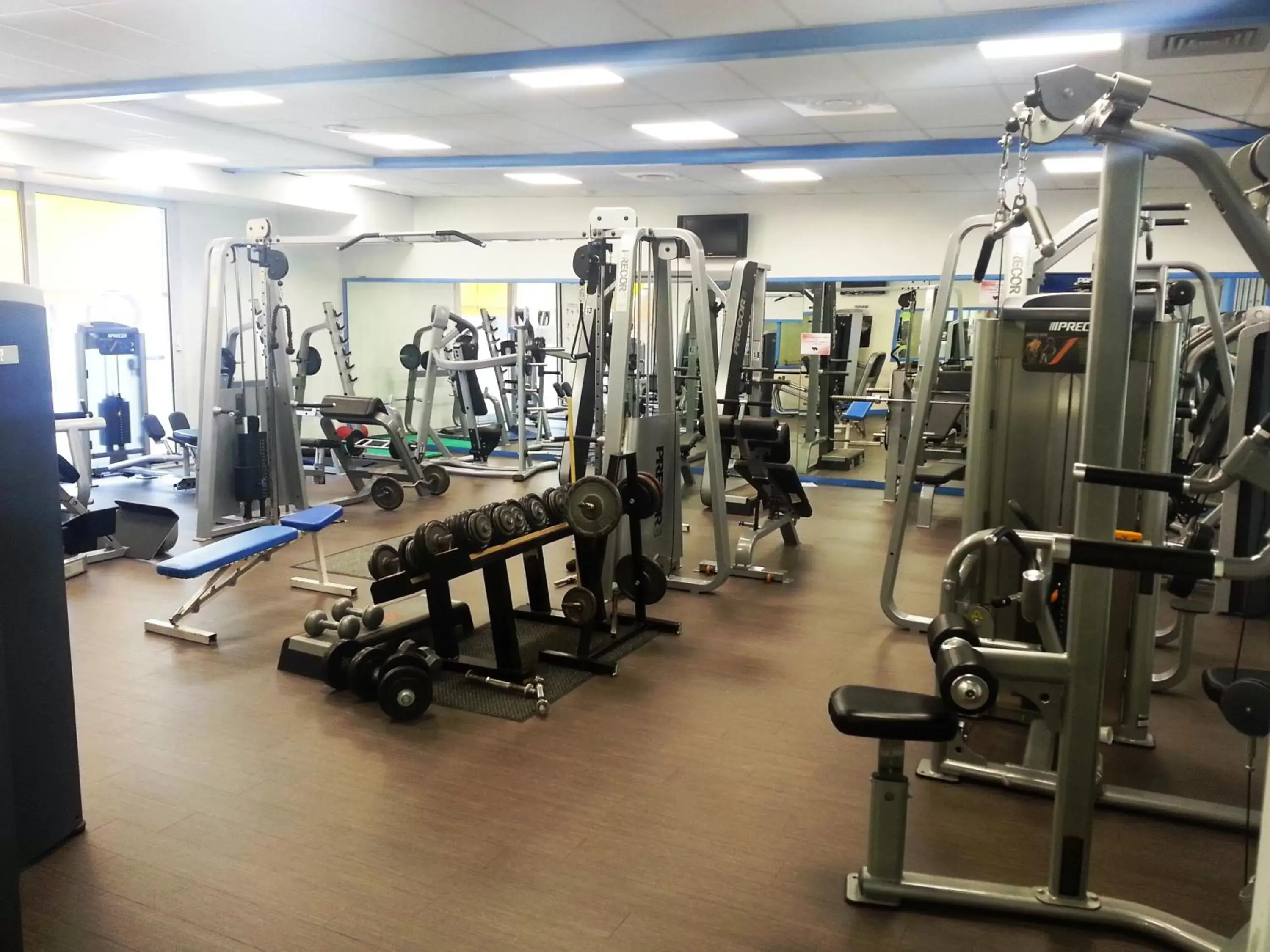 Fitness centre/facilities, Fitness Center/Facilities in Mercure Lyon Est Villefontaine