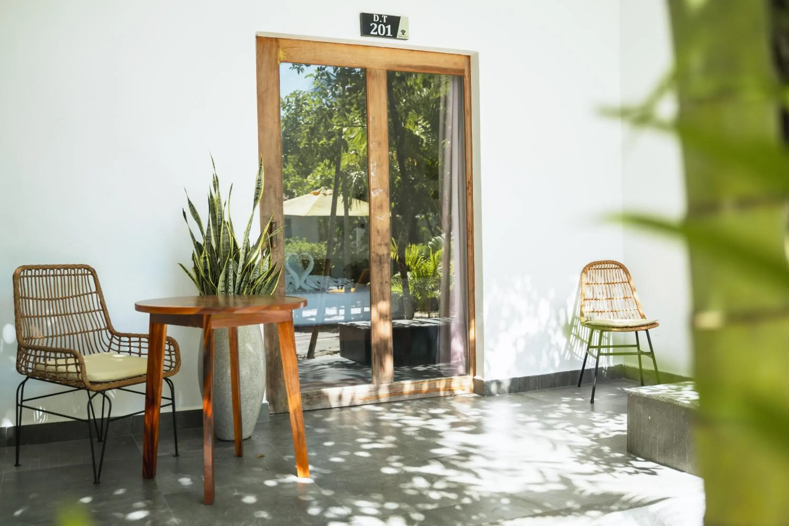 Seating Area in Long Set Resort