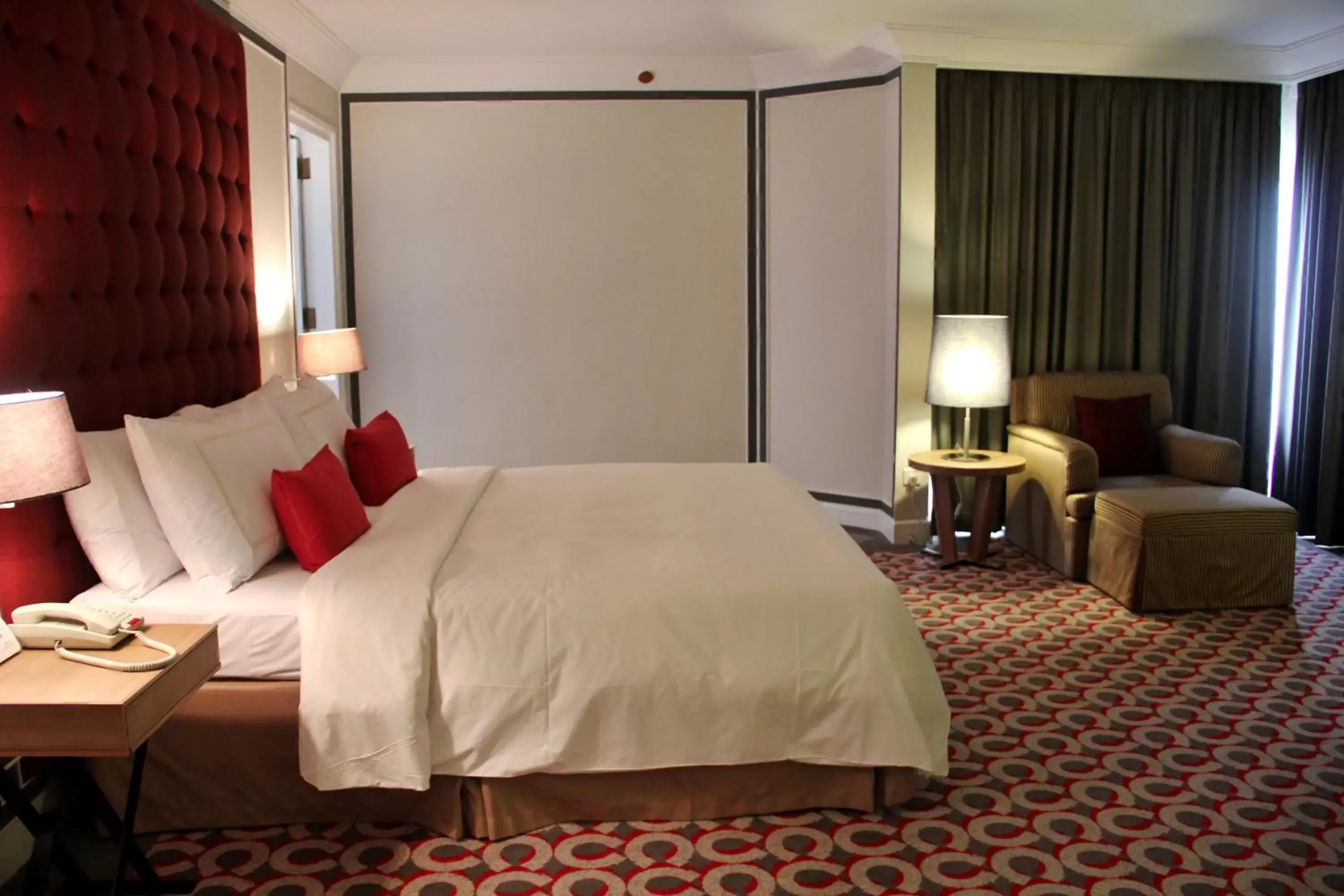 Photo of the whole room, Bed in Grand Millennium Kuala Lumpur
