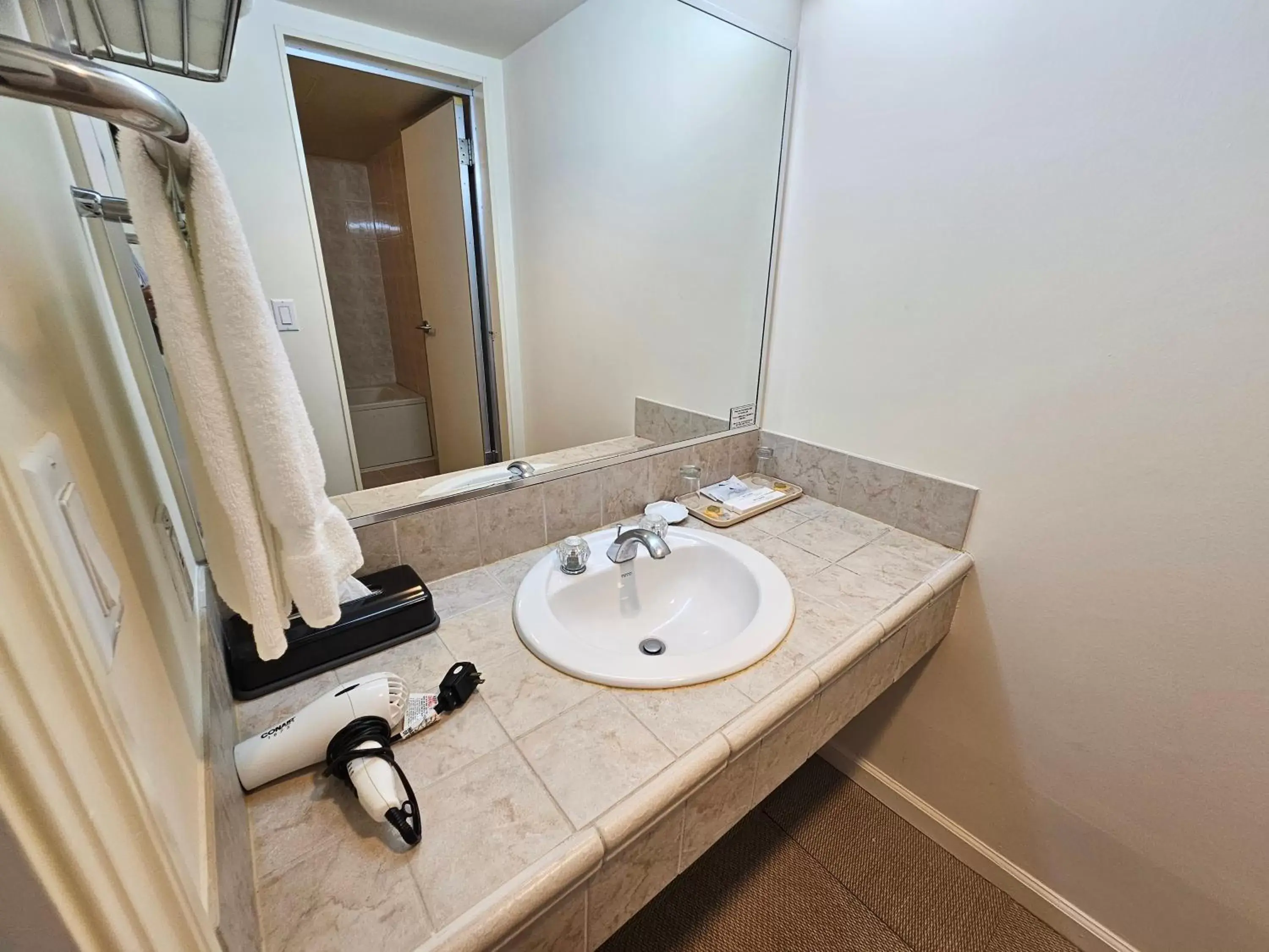 Bathroom in LeoPalace Resort Guam