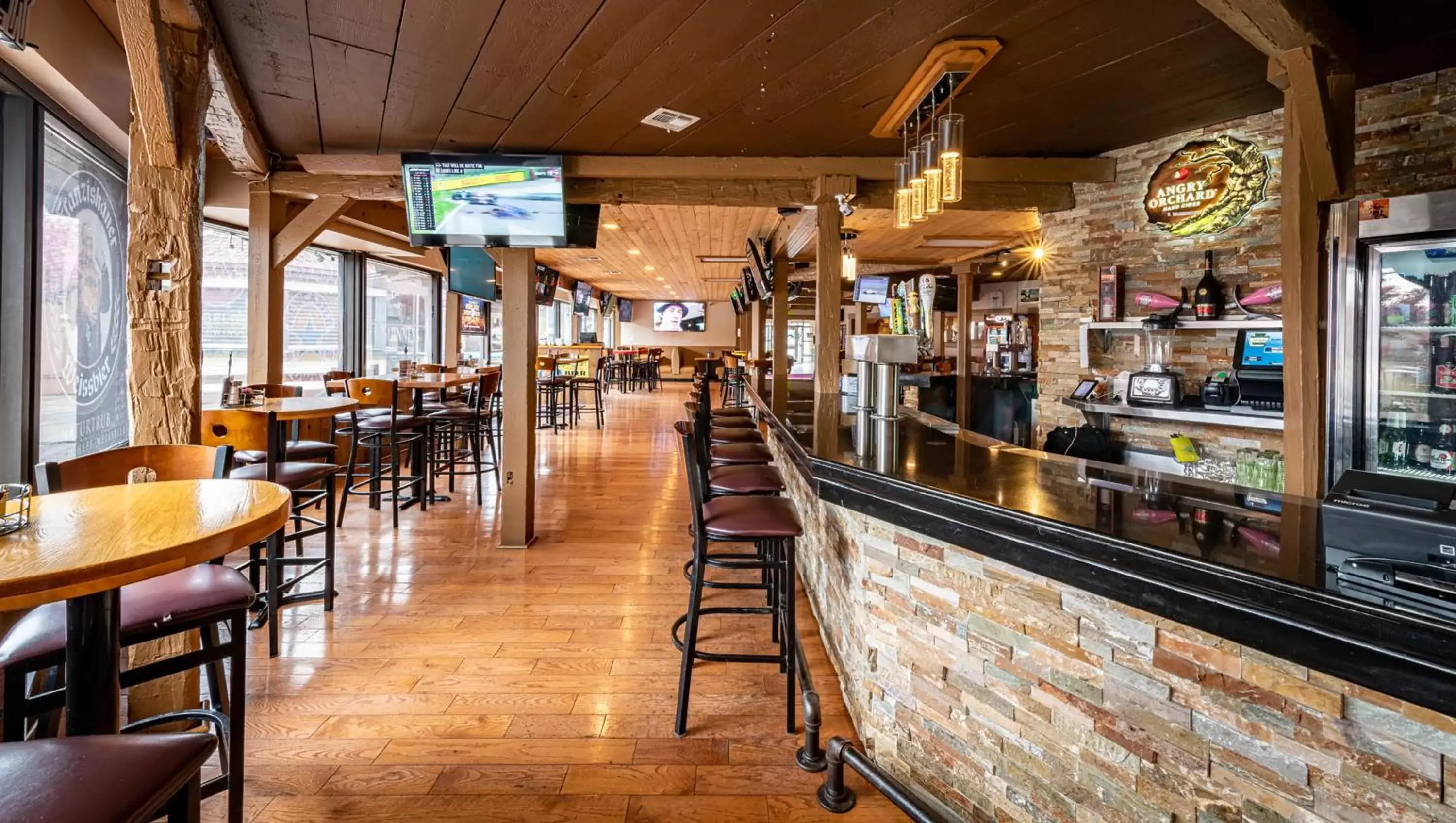 Lounge or bar, Lounge/Bar in Magnuson Grand Harrisburg