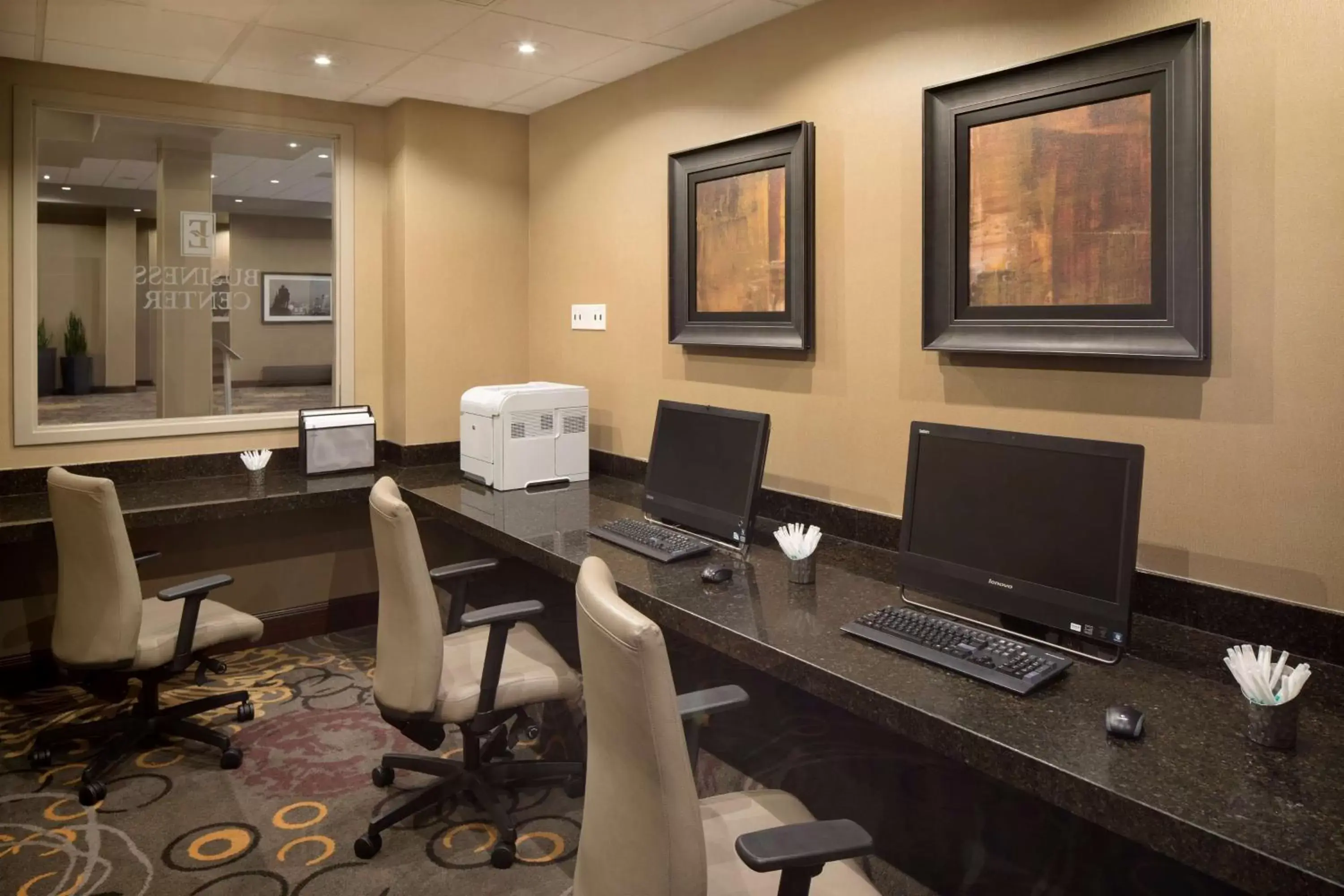 Business facilities in Embassy Suites Des Moines Downtown