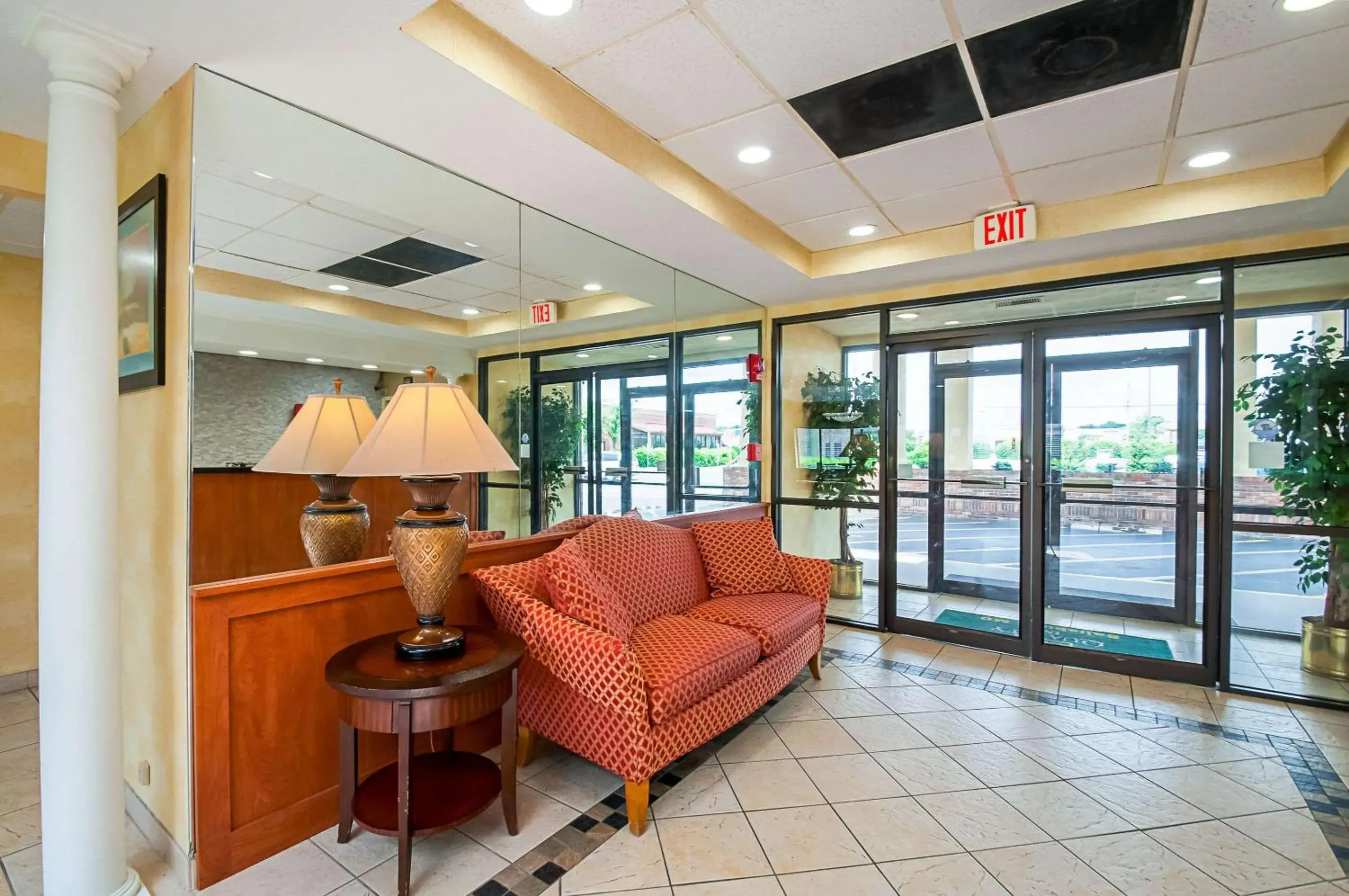 Lobby or reception in Quality Inn Salisbury