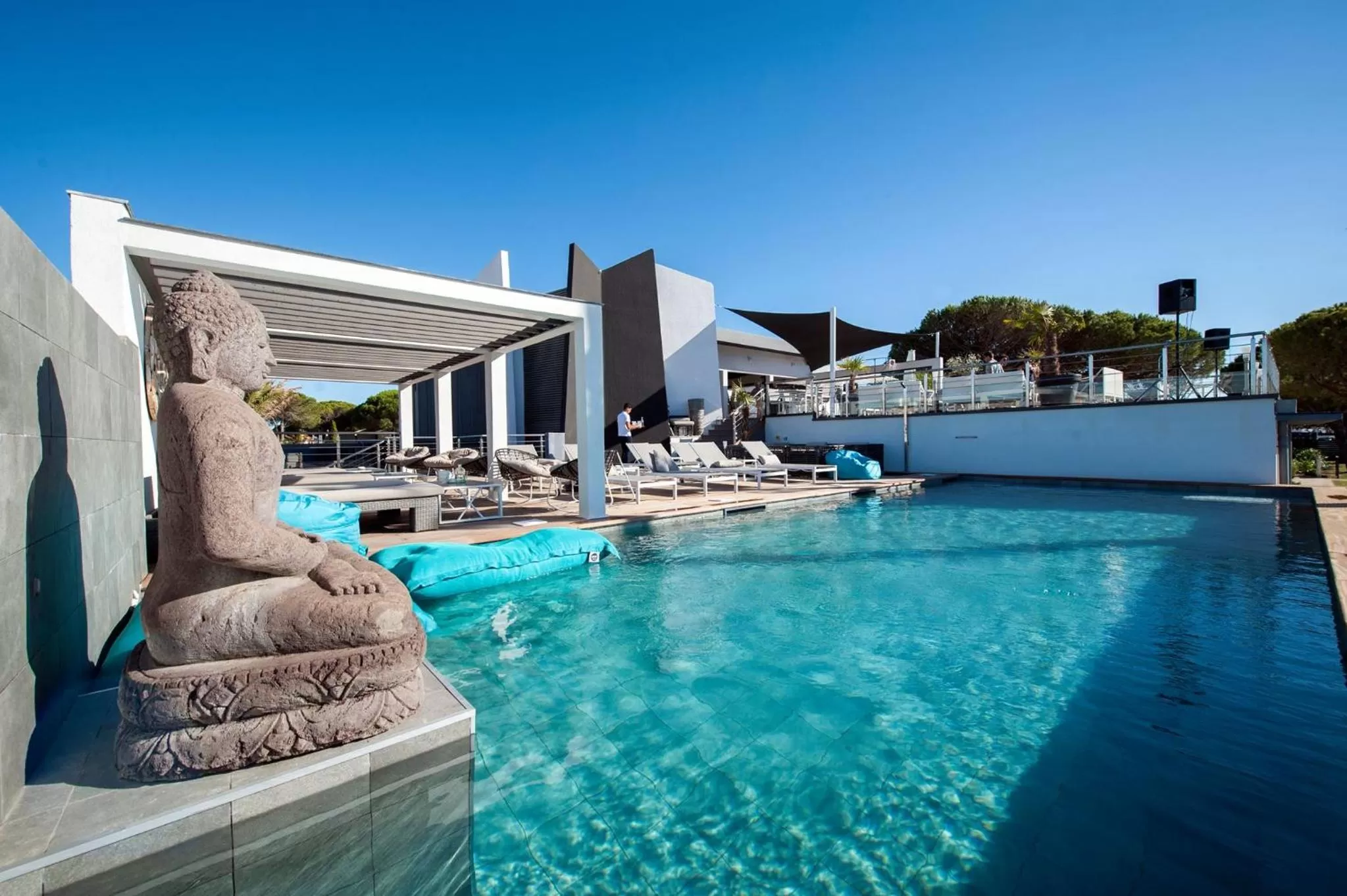 Property building in Le Spinaker