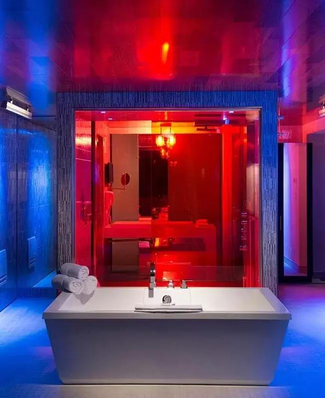 Bathroom in Hôtel Le Rivage