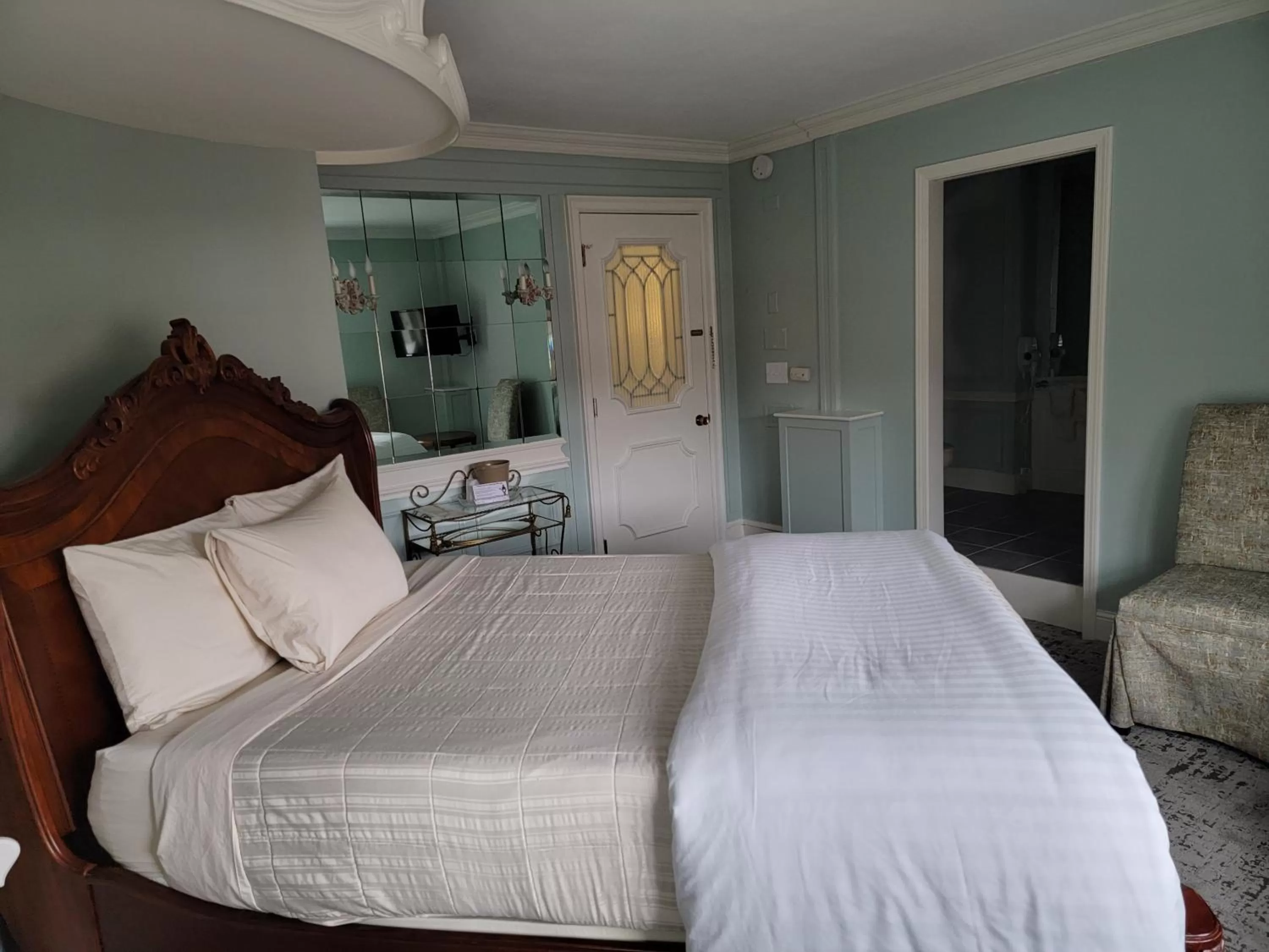 Bedroom, Bed in Lowell Inn