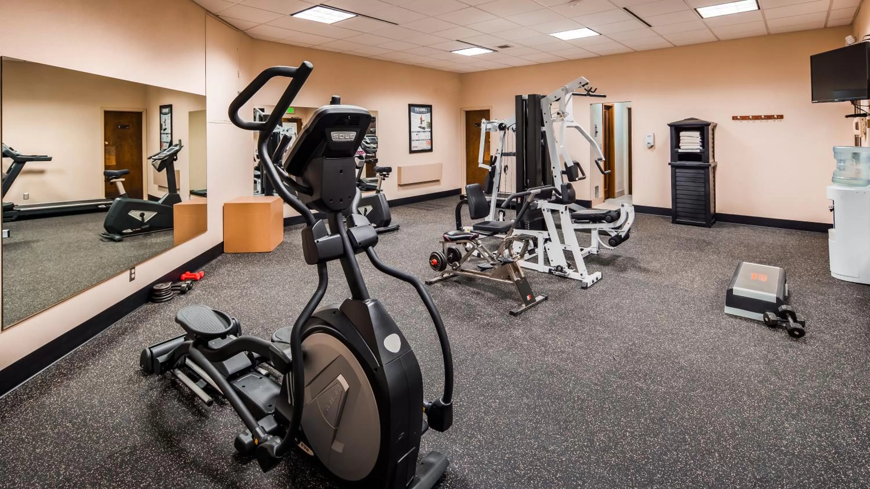 Fitness centre/facilities in Best Western Lake Lucille Inn