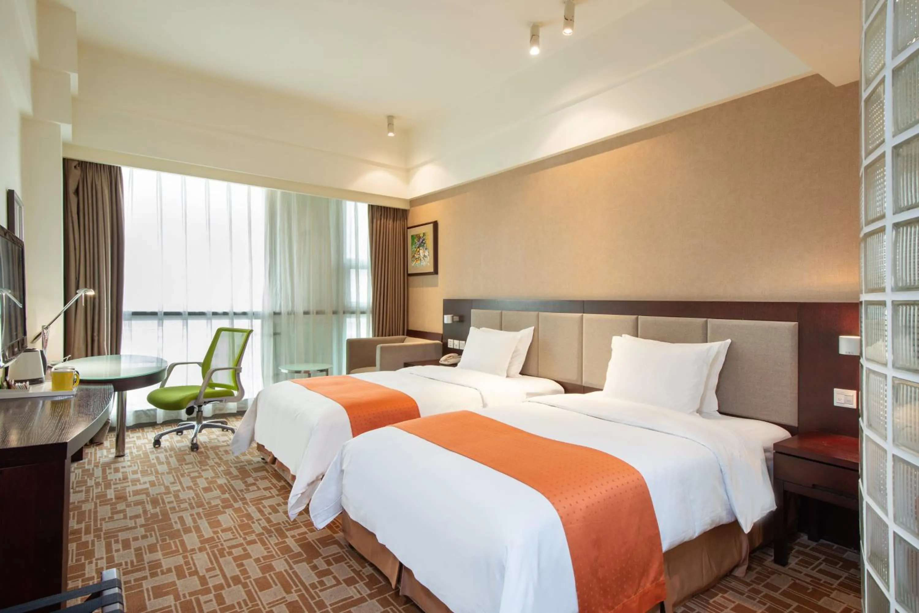 Standrad Room with Two Single Beds - High Floor  in Holiday Inn Express Chengdu Wuhou, an IHG Hotel